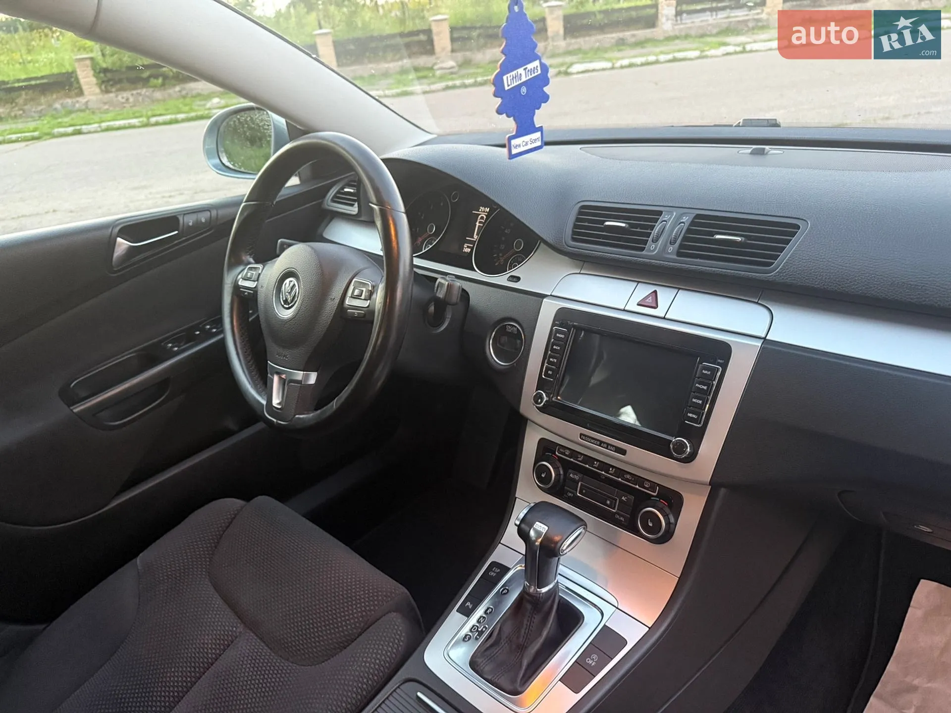2010 Volkswagen Passat - мініатюра 9