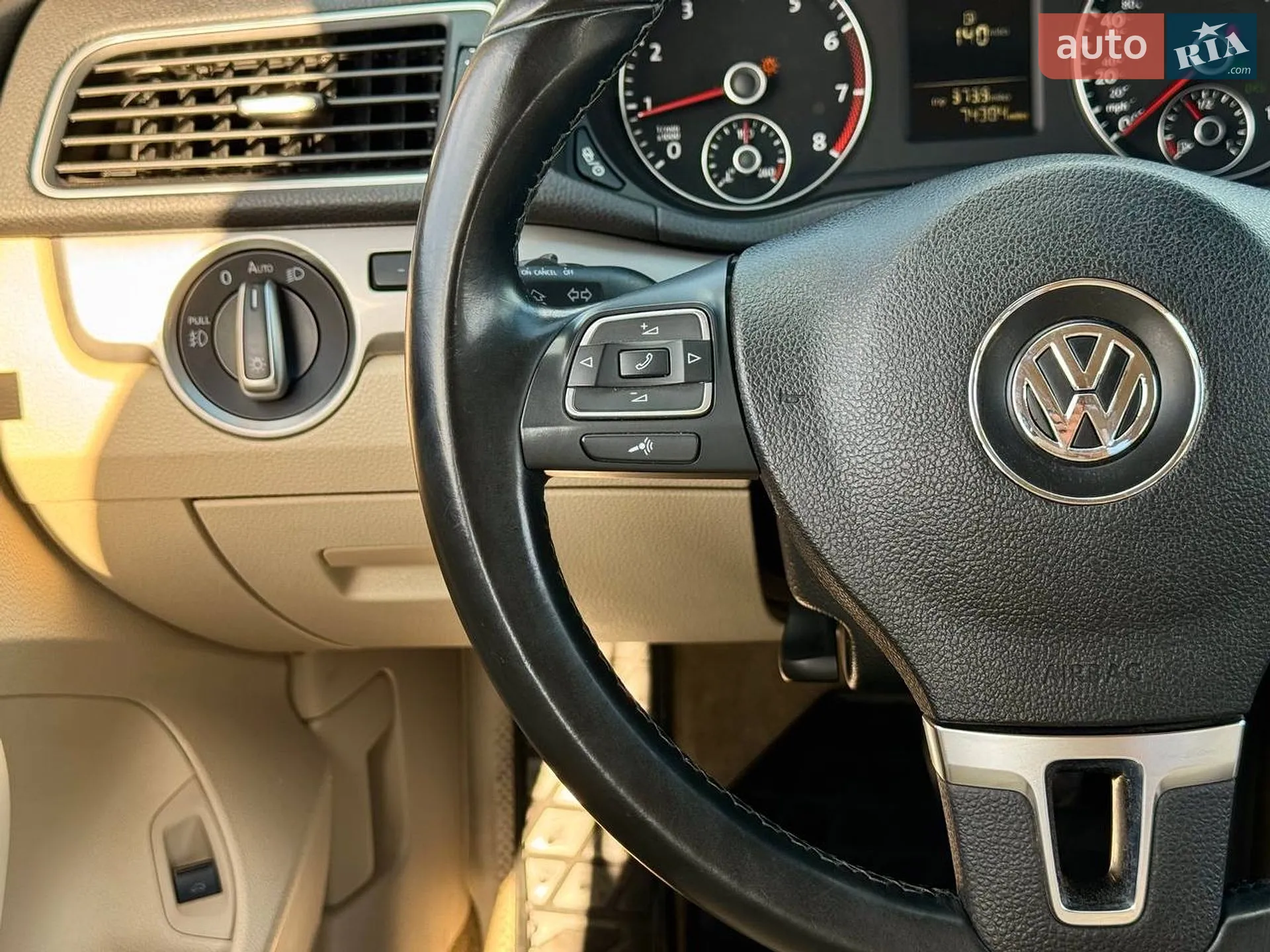 2015 Volkswagen Passat - мініатюра 32