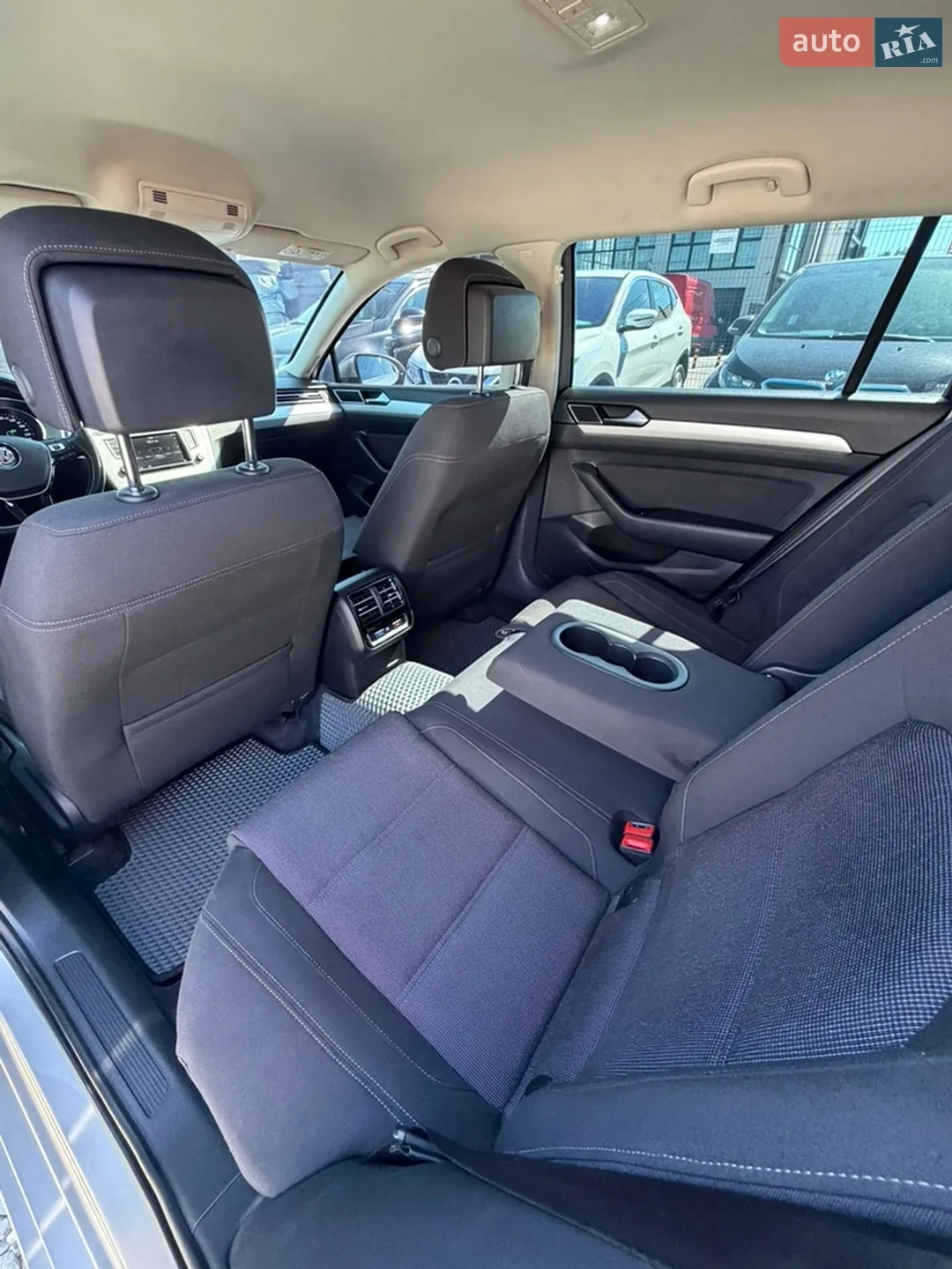 2016 Volkswagen Passat - мініатюра 24