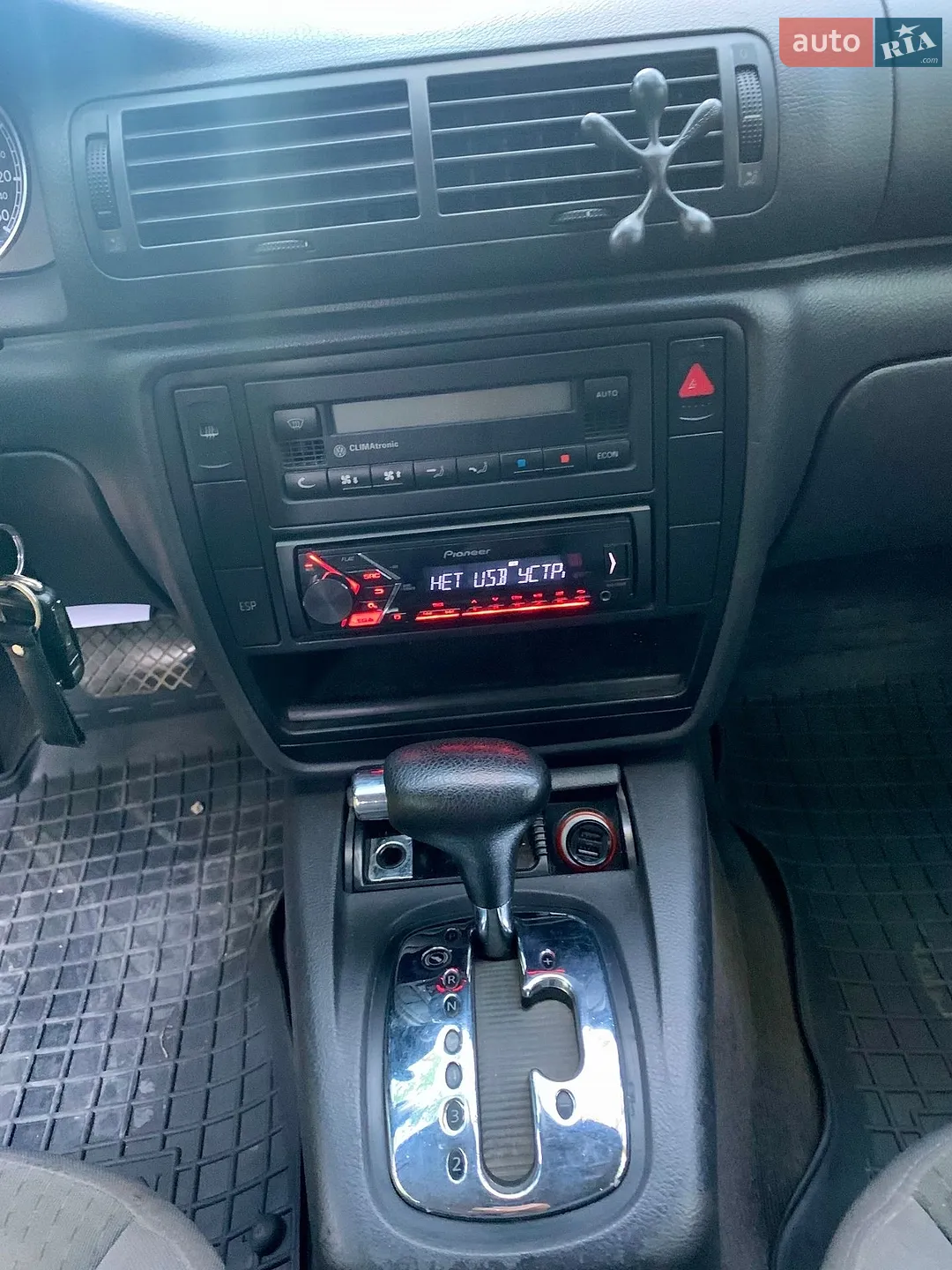 Volkswagen Passat 2003 VIN WVWZZZ3BZ4E183904 фото оголошення 4 з 21