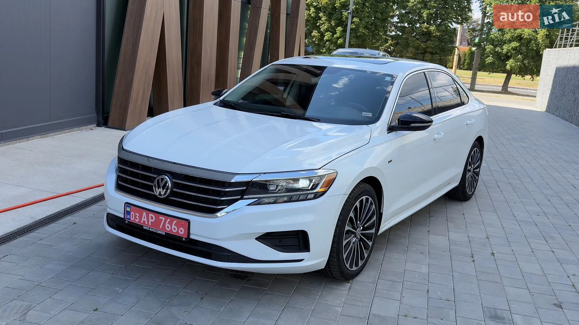 2021 Volkswagen Passat - фото 1