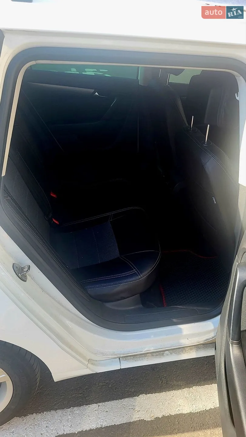 2013 Volkswagen Passat - мініатюра 8