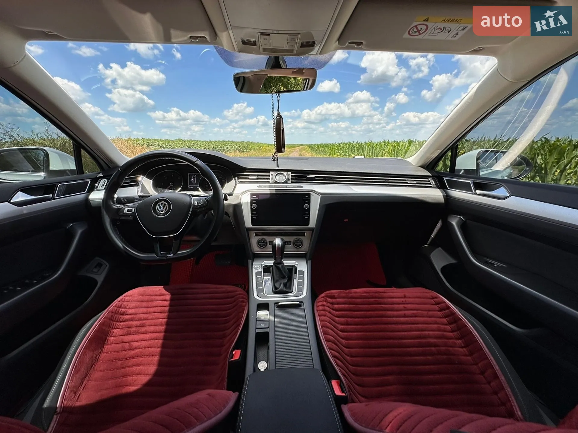 Volkswagen Passat 2019 VIN WVWZZZ3CZKE202281 фото оголошення 12 з 13