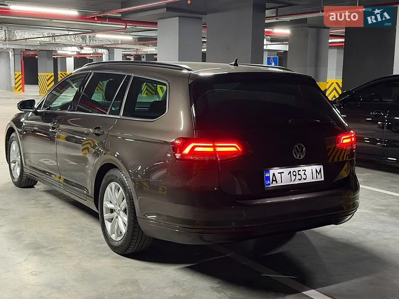 Volkswagen Passat 2017 VIN WVWZZZ3CZJE117175 фото оголошення 40 з 116