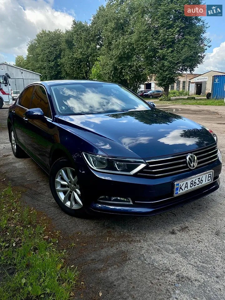 2017 Volkswagen Passat - мініатюра 16