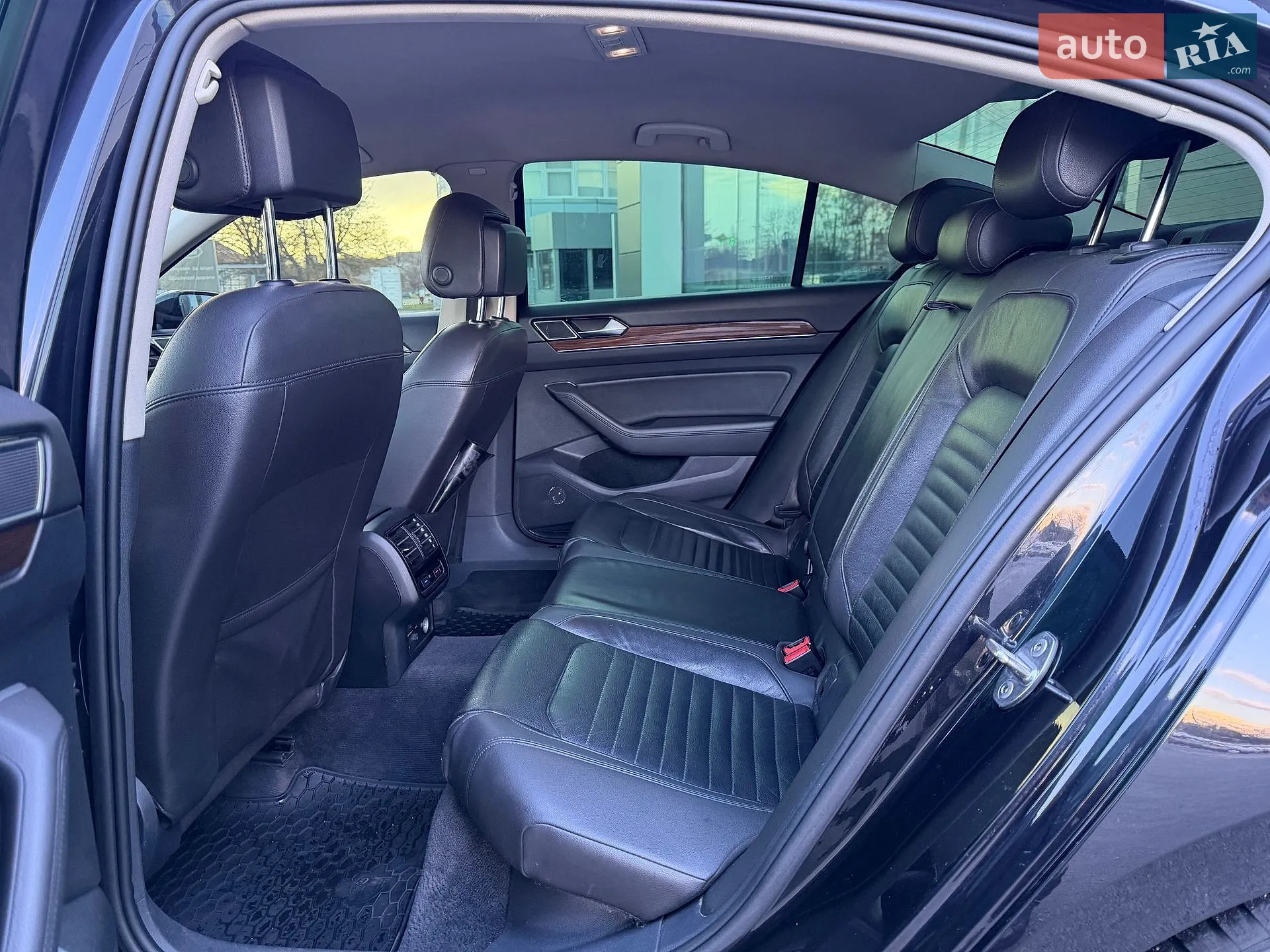 2015 Volkswagen Passat - мініатюра 10