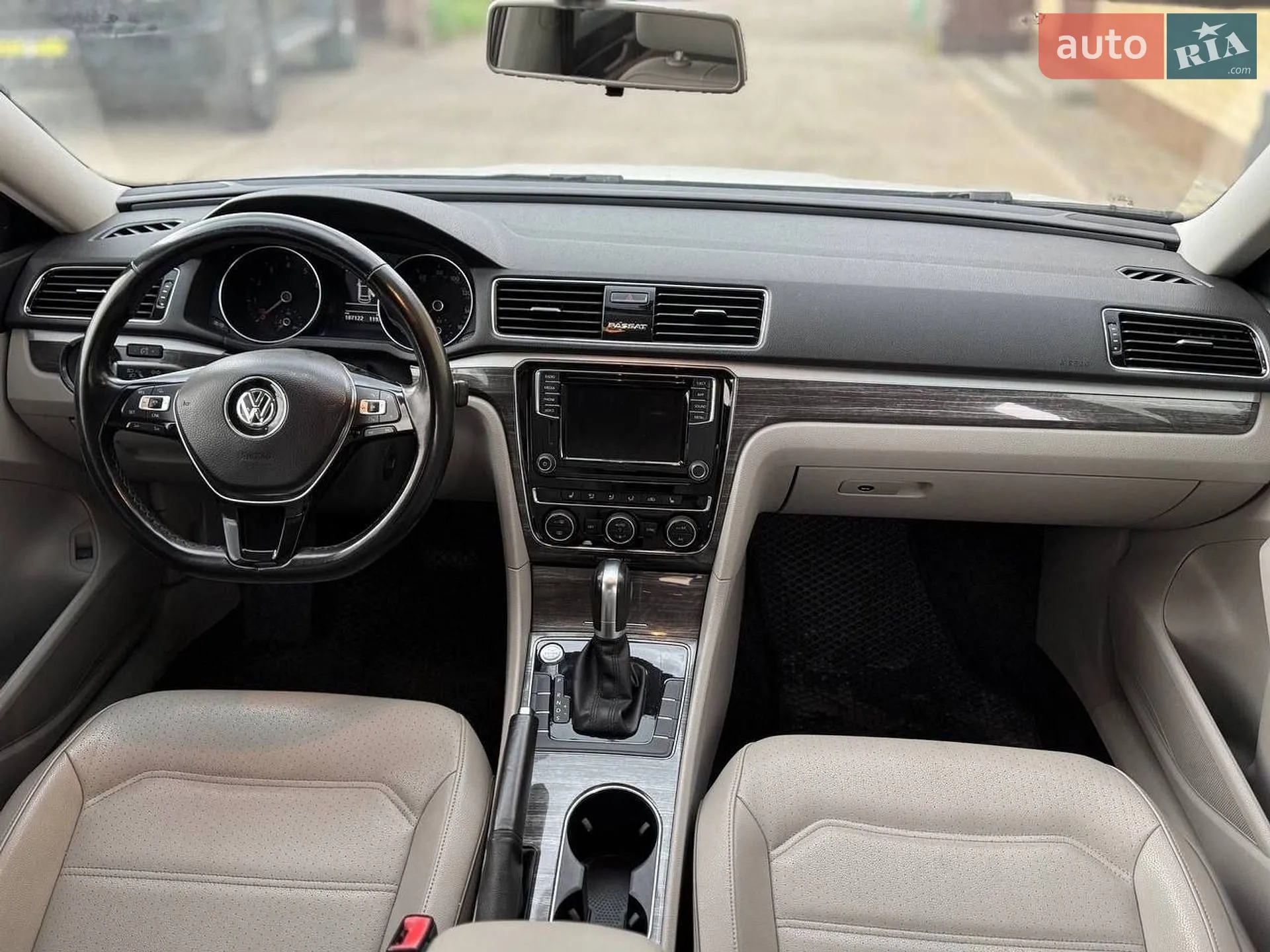 2017 Volkswagen Passat - мініатюра 4