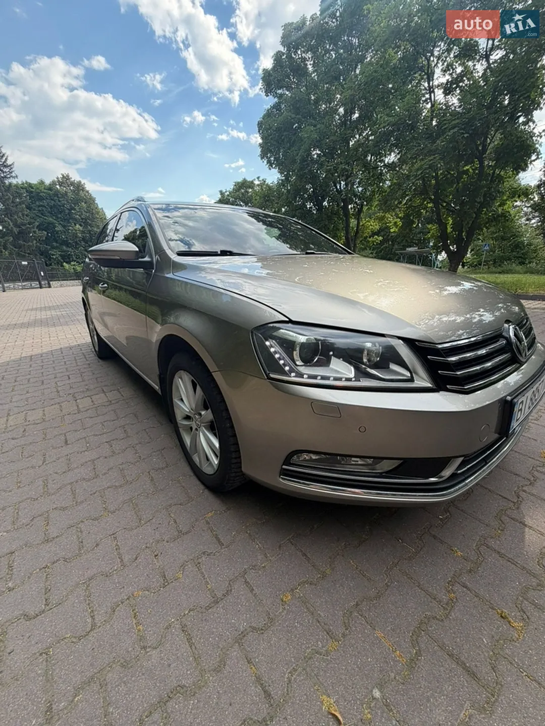 2011 Volkswagen Passat - мініатюра 3