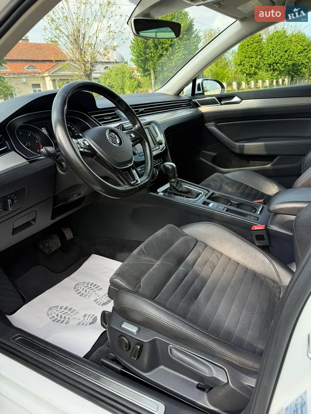 2015 Volkswagen Passat - мініатюра 23