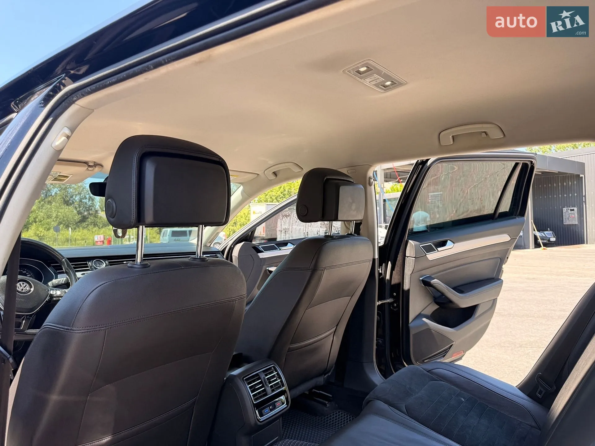 2016 Volkswagen Passat - мініатюра 28