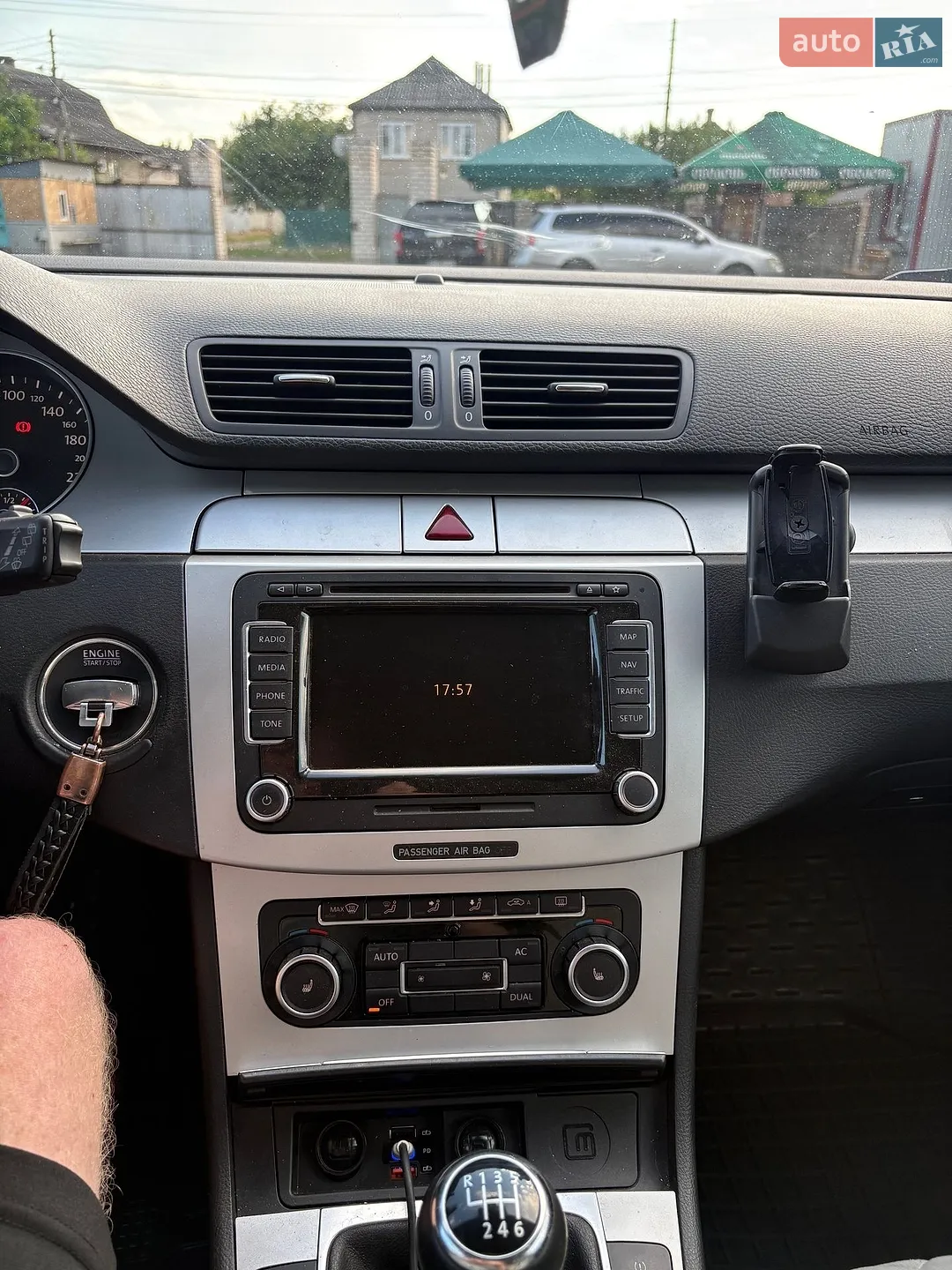 2010 Volkswagen Passat - мініатюра 11