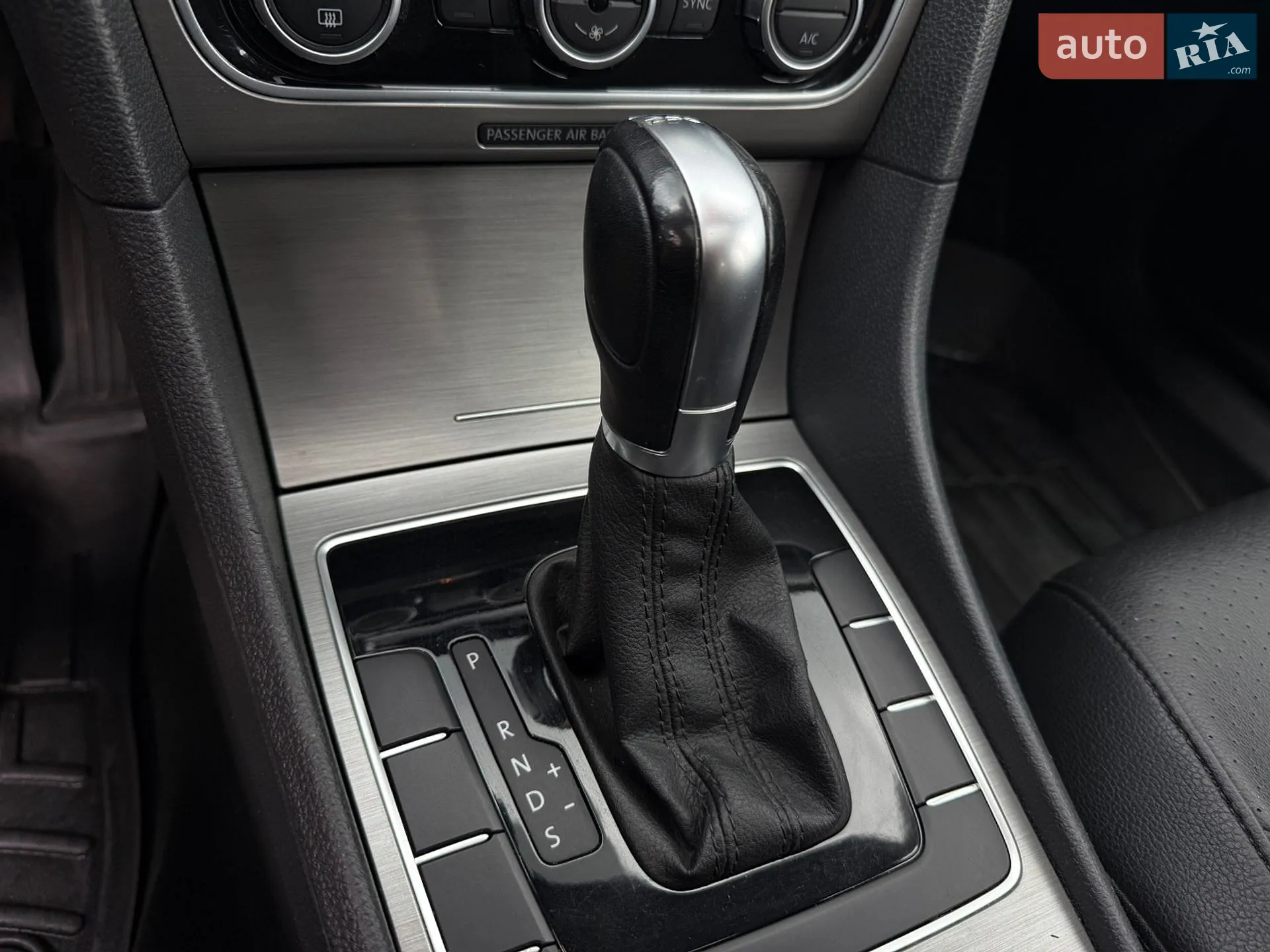 2015 Volkswagen Passat - мініатюра 21