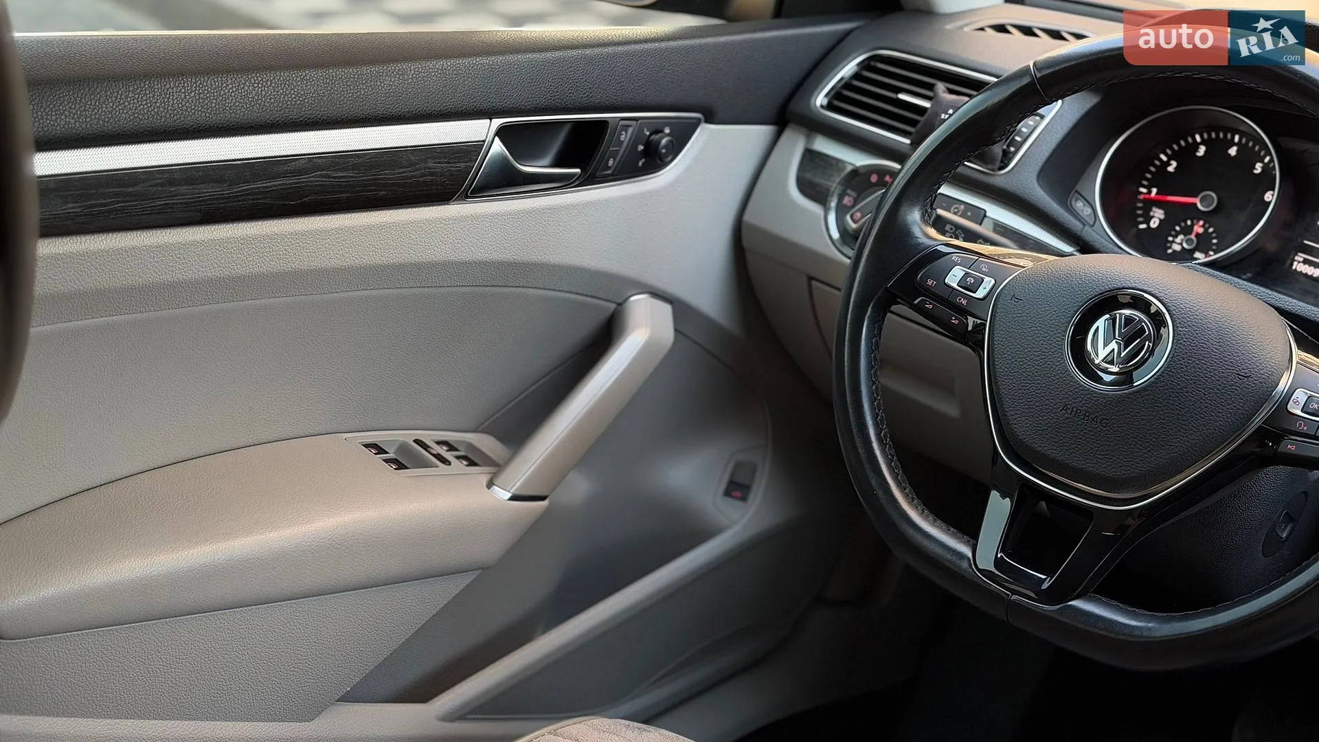 2018 Volkswagen Passat - мініатюра 31