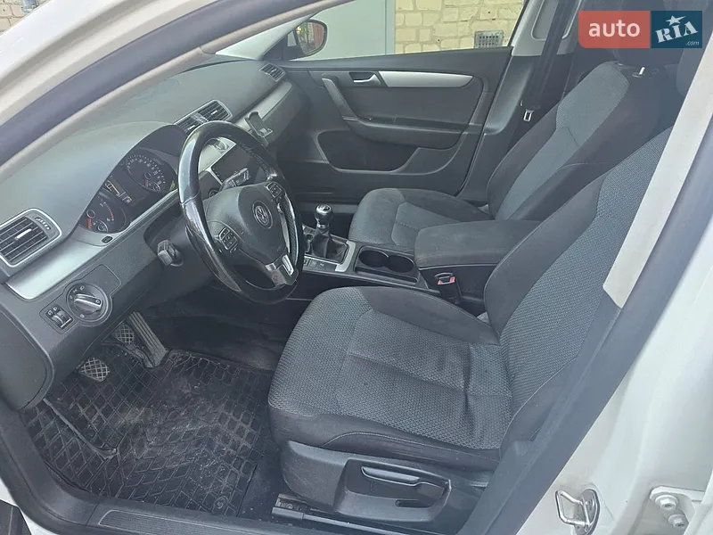 Volkswagen Passat 2012 VIN WVWZZZ3CZCE186920 фото оголошення 12 з 53