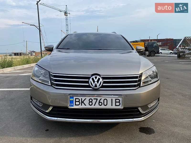 Volkswagen Passat 2012 VIN WVWZZZ3CZCE144687 фото оголошення 11 з 48
