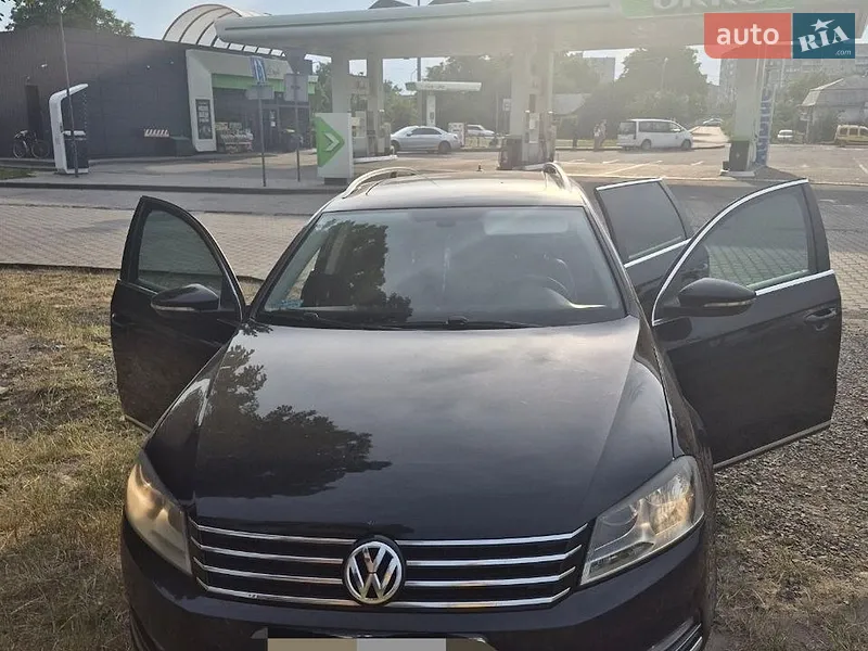 Volkswagen Passat 2010 VIN WVWZZZ3CZBE309131 фото оголошення 2 з 48
