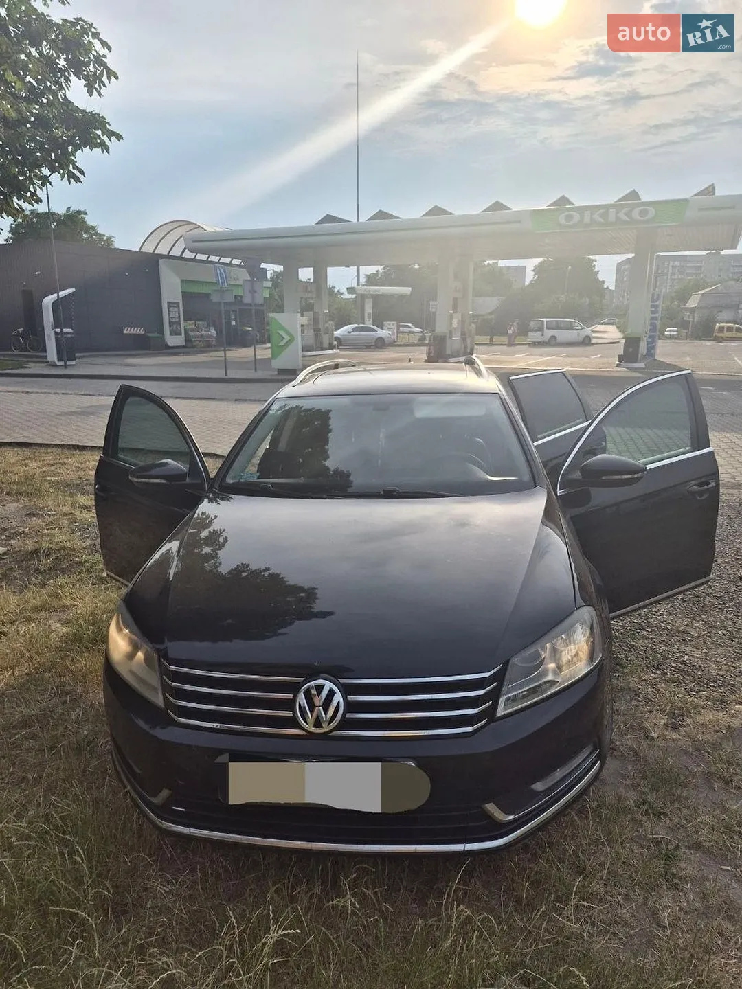 2010 Volkswagen Passat - мініатюра 2