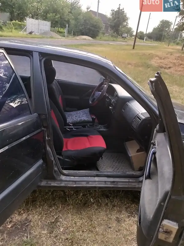 Volkswagen Passat 1991 VIN WVWZZZ31ZME093639 фото оголошення 3 з 36