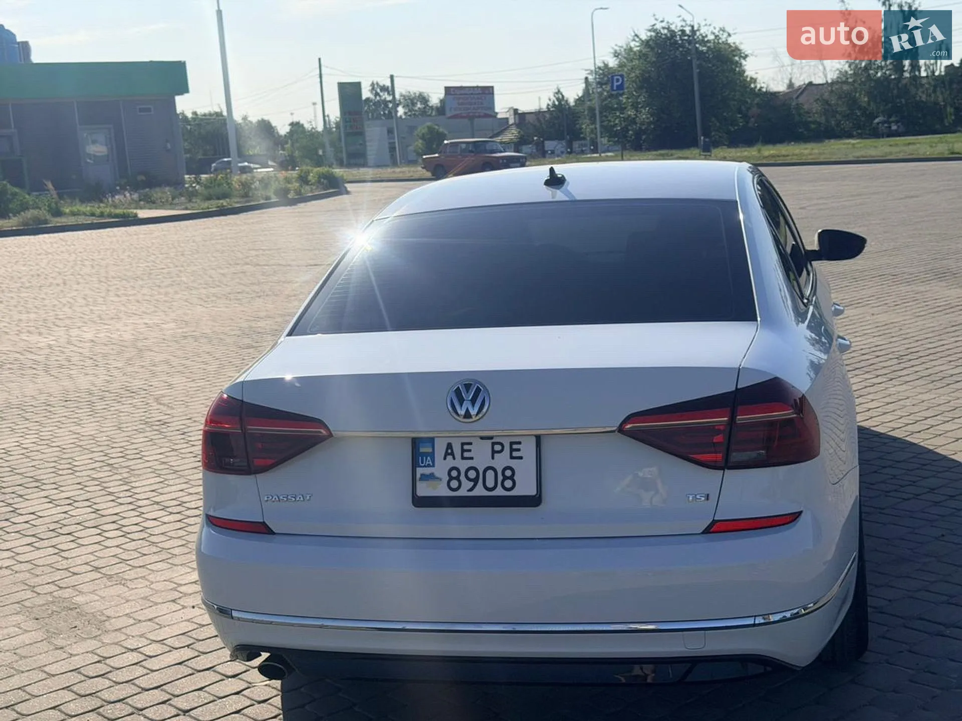 2017 Volkswagen Passat - мініатюра 8