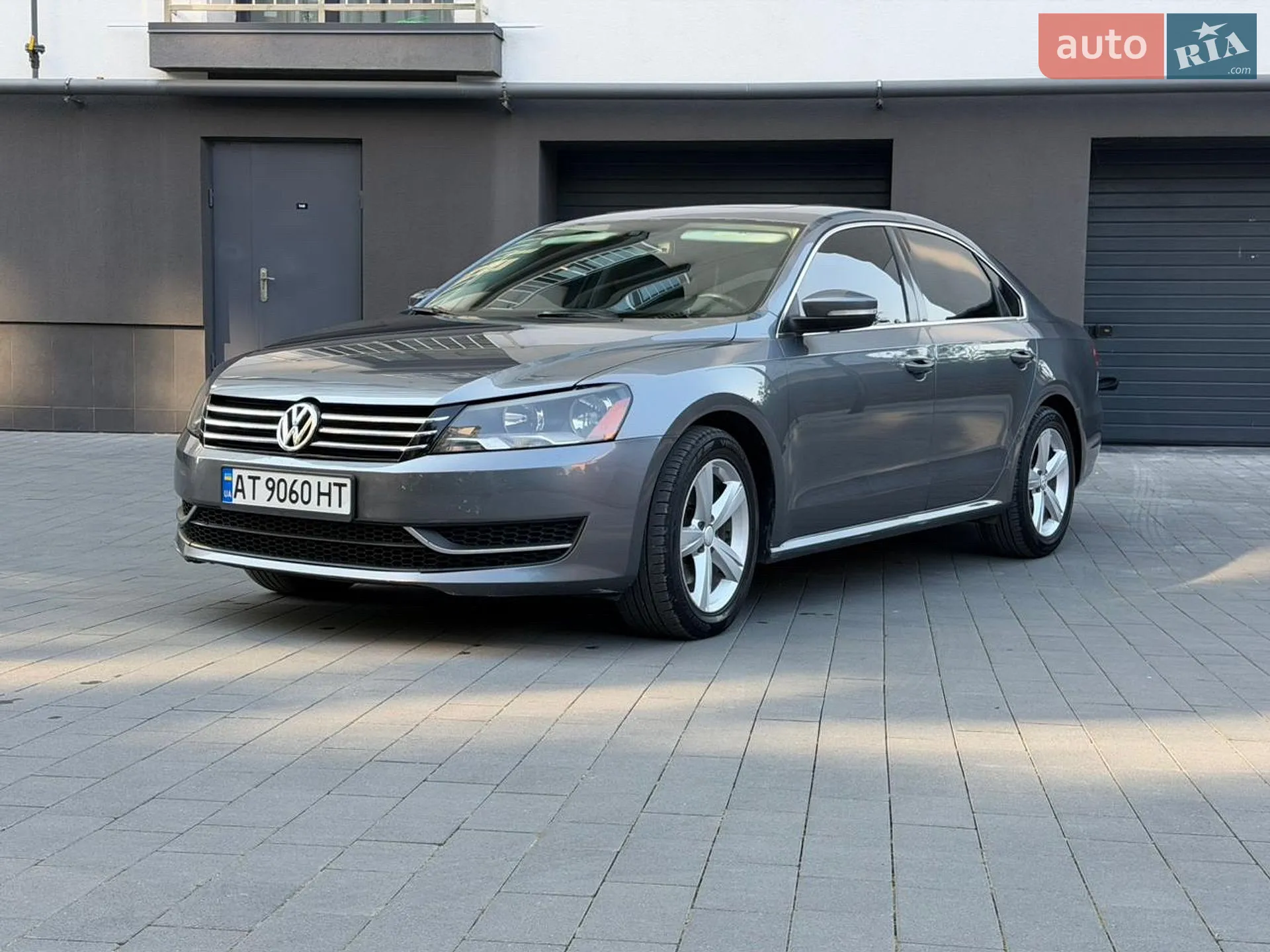 2012 Volkswagen Passat - мініатюра 2