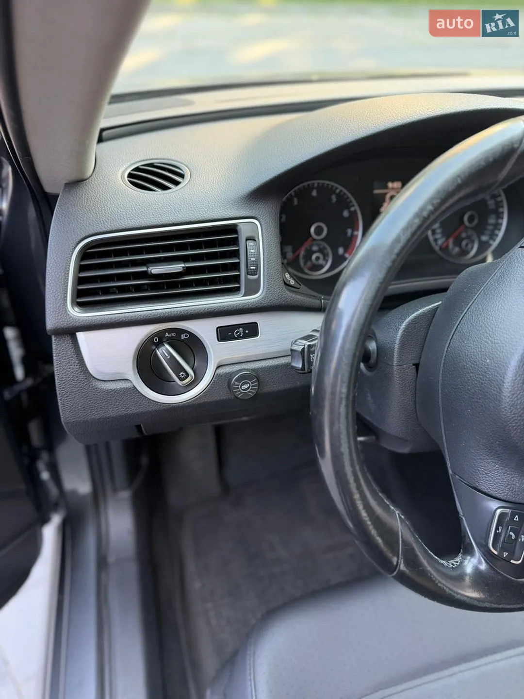 2012 Volkswagen Passat - мініатюра 23