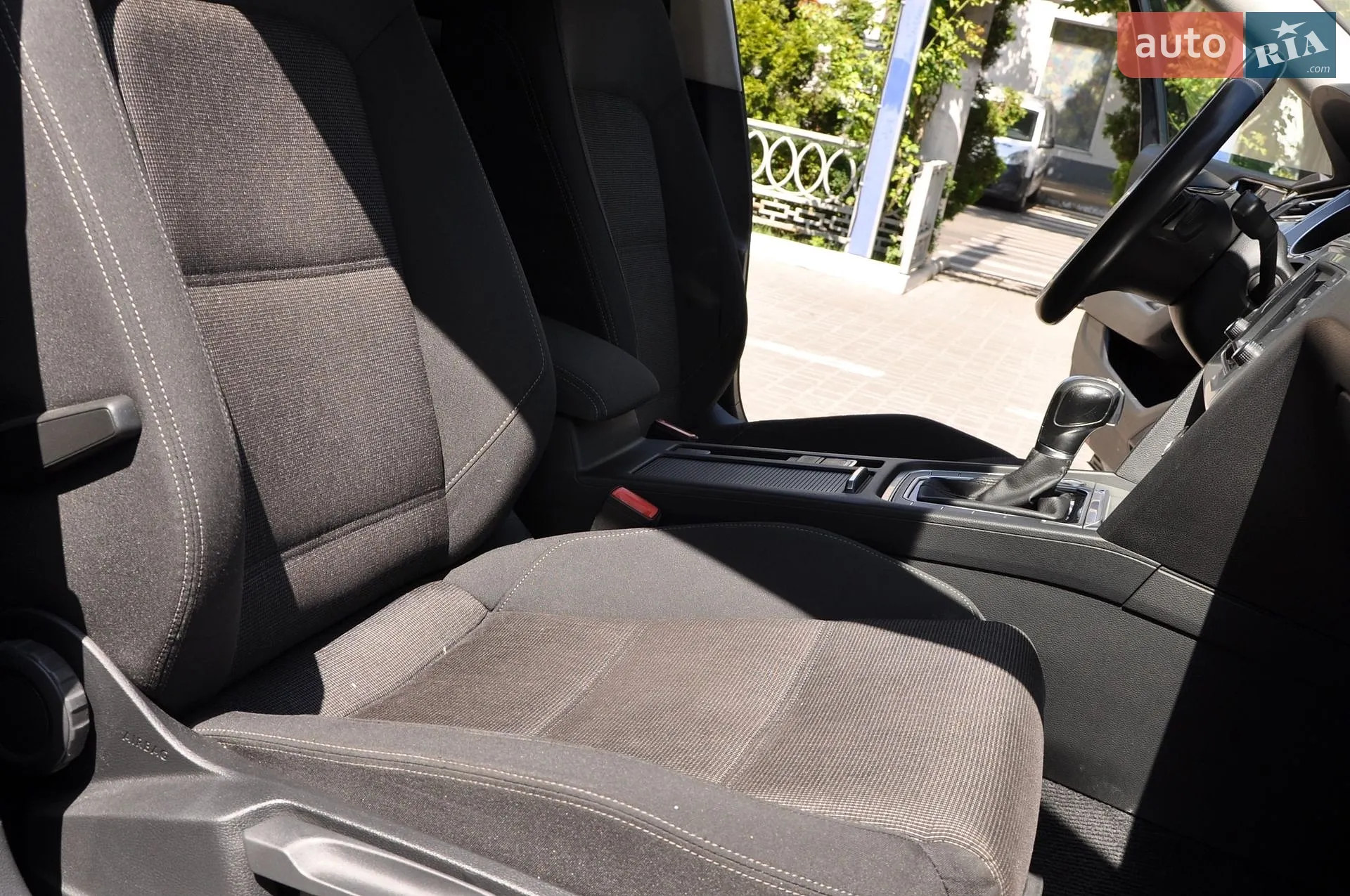 2016 Volkswagen Passat - мініатюра 23