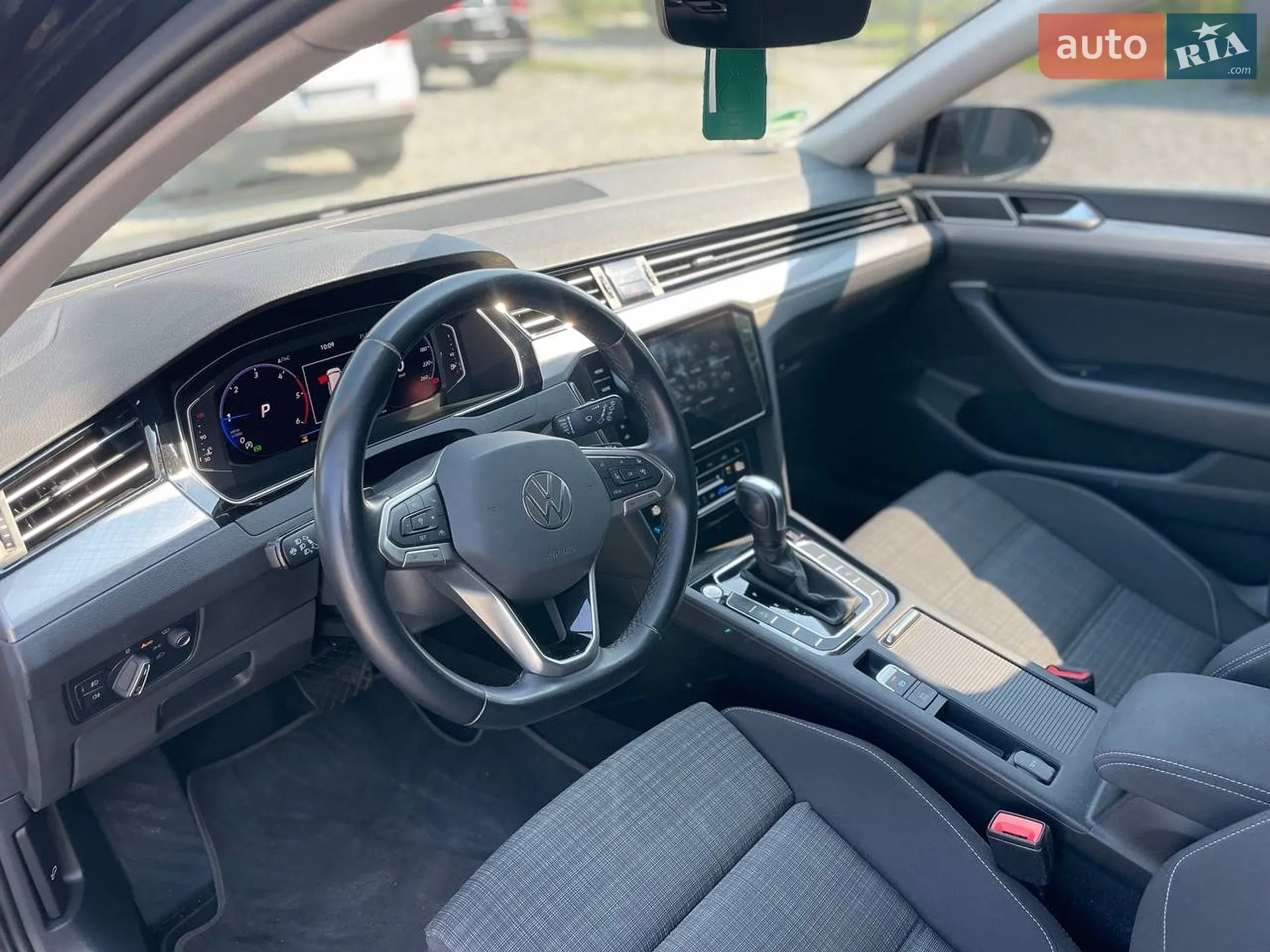 2021 Volkswagen Passat - мініатюра 14