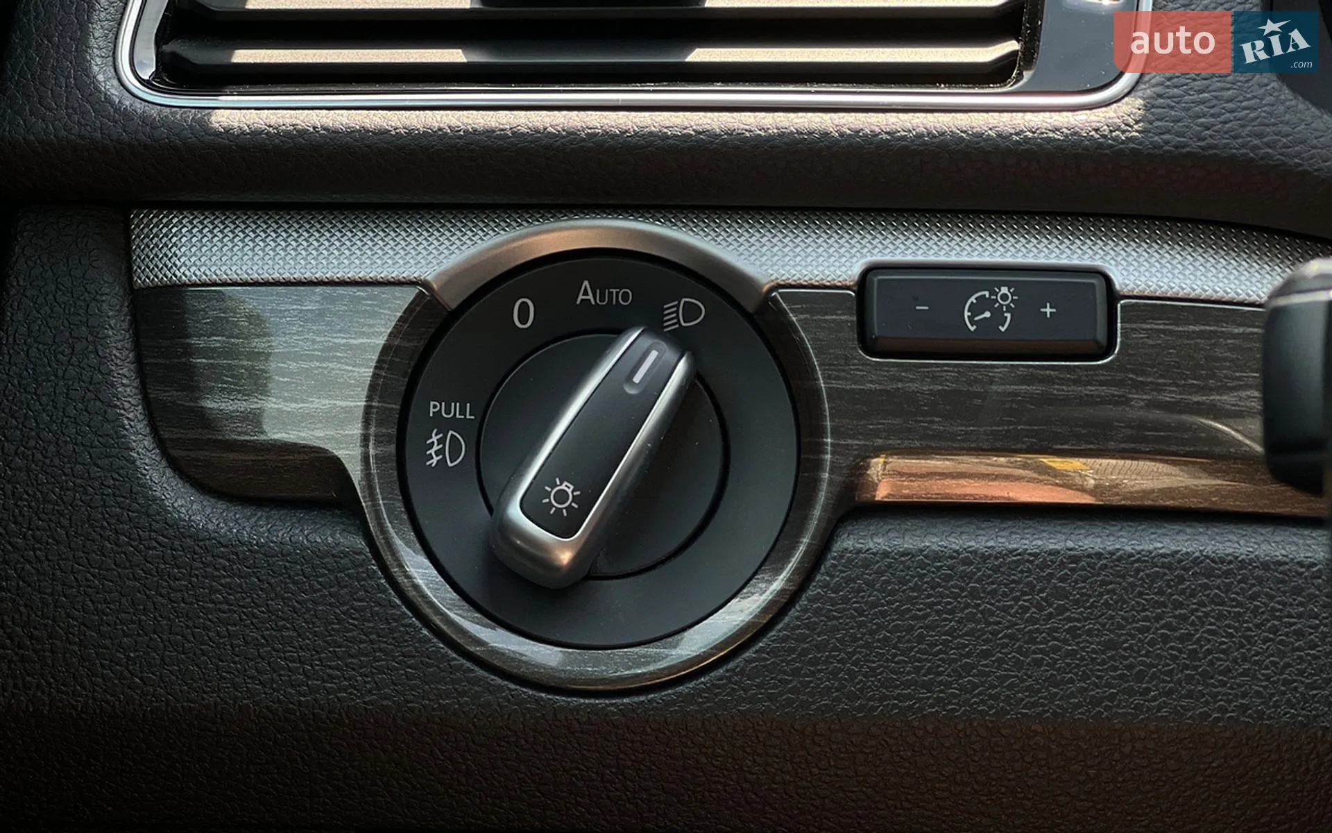 2017 Volkswagen Passat - мініатюра 18