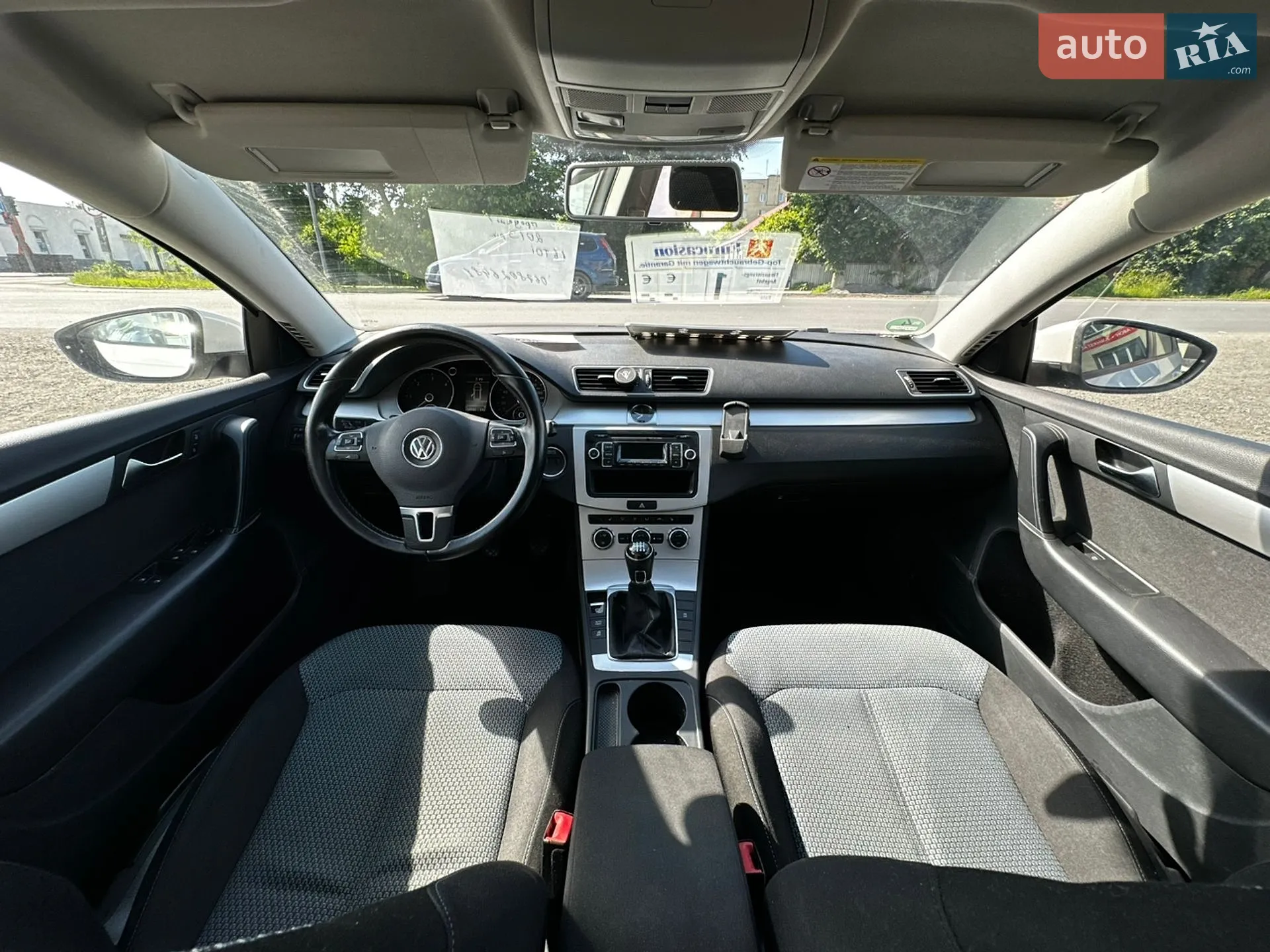 Volkswagen Passat 2013 VIN WVWZZZ3CZEE047898 фото оголошення 7 з 59