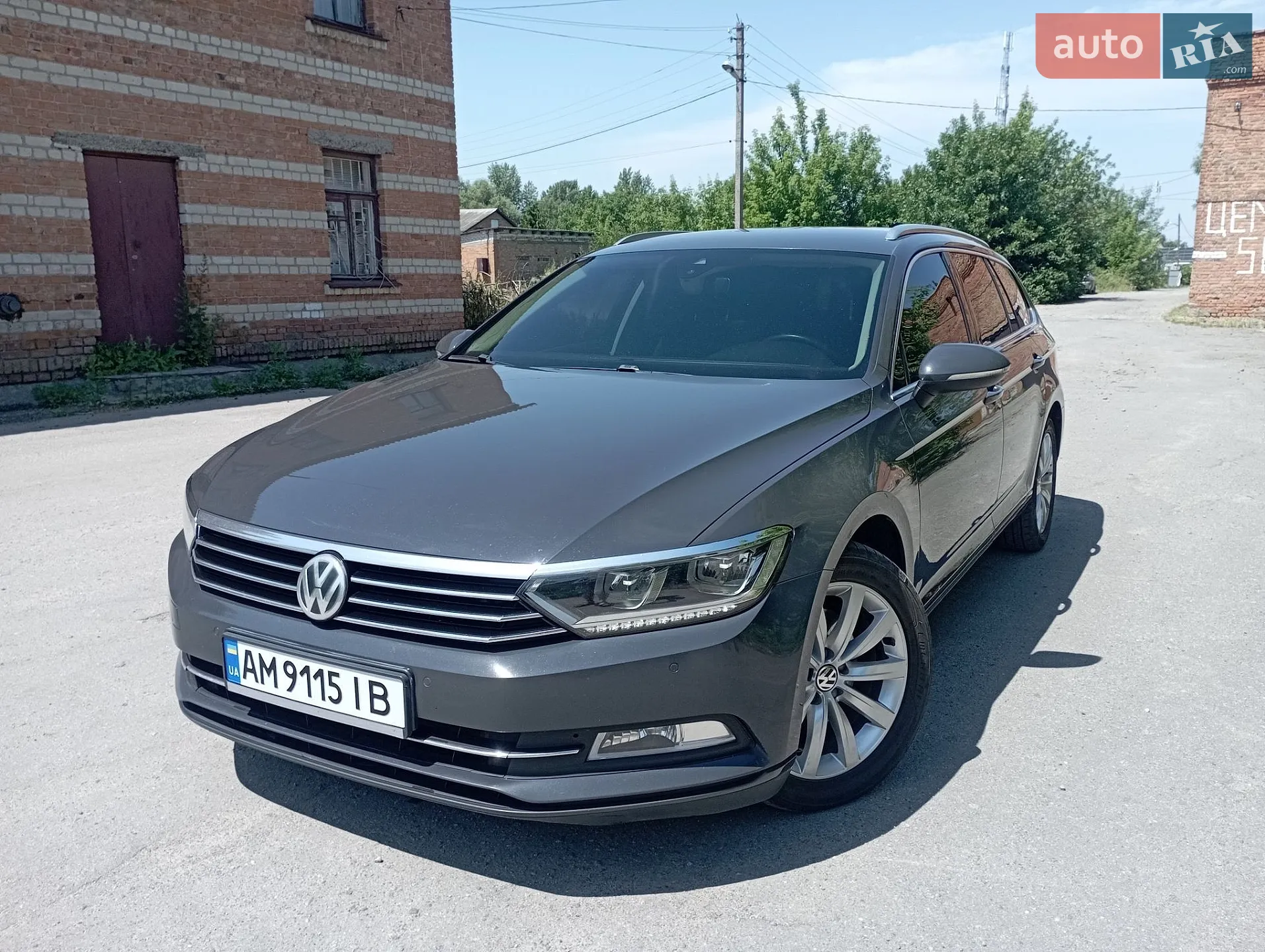 2015 Volkswagen Passat - фото 1