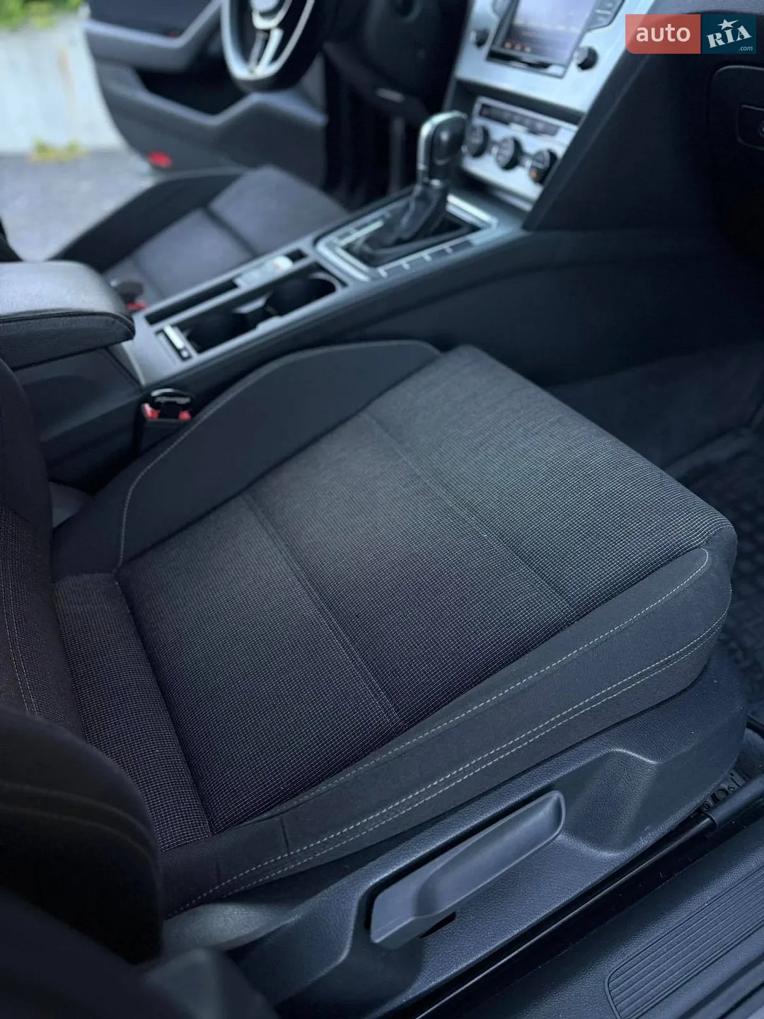 2015 Volkswagen Passat - мініатюра 32