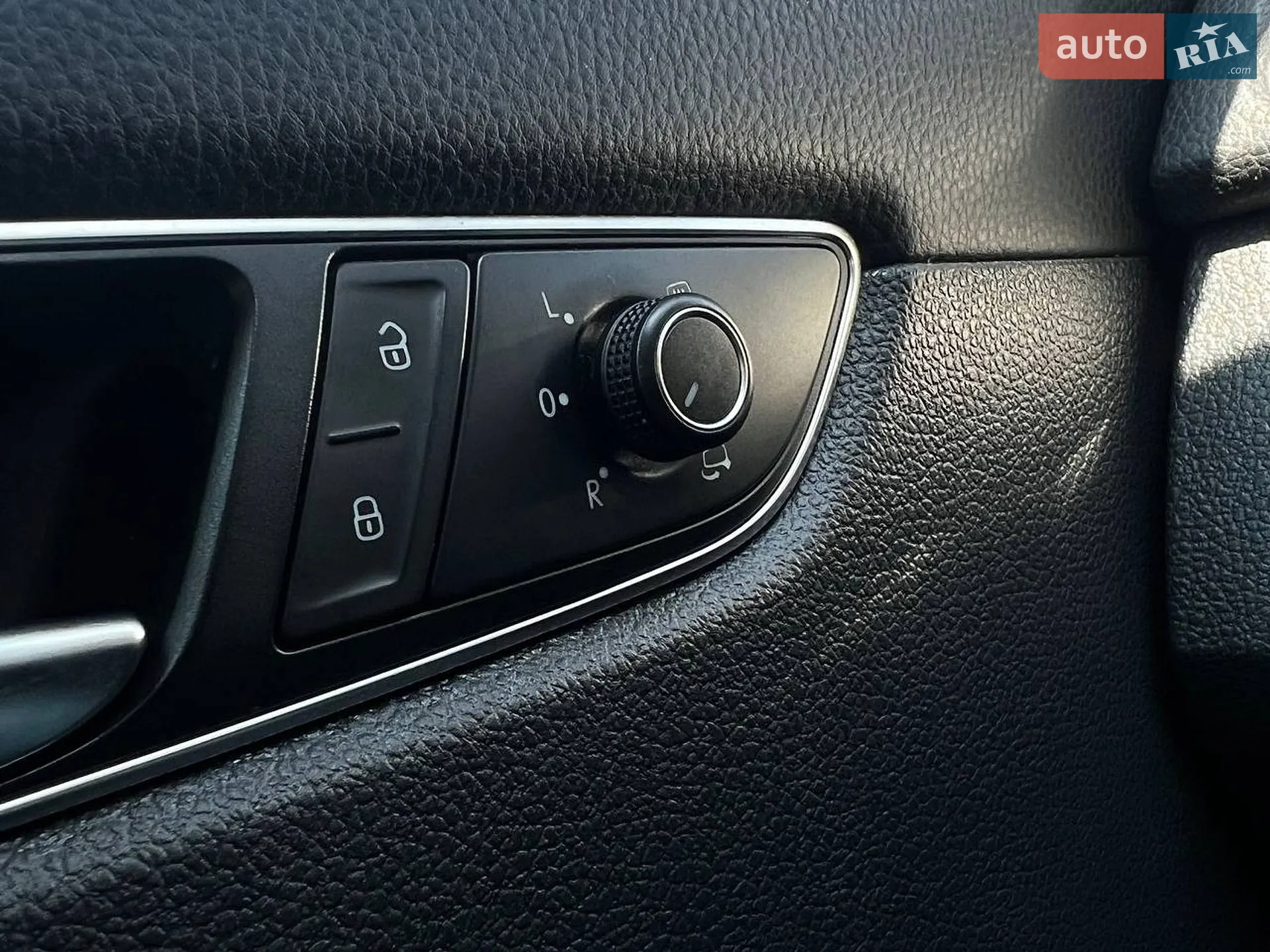 2017 Volkswagen Passat - мініатюра 20