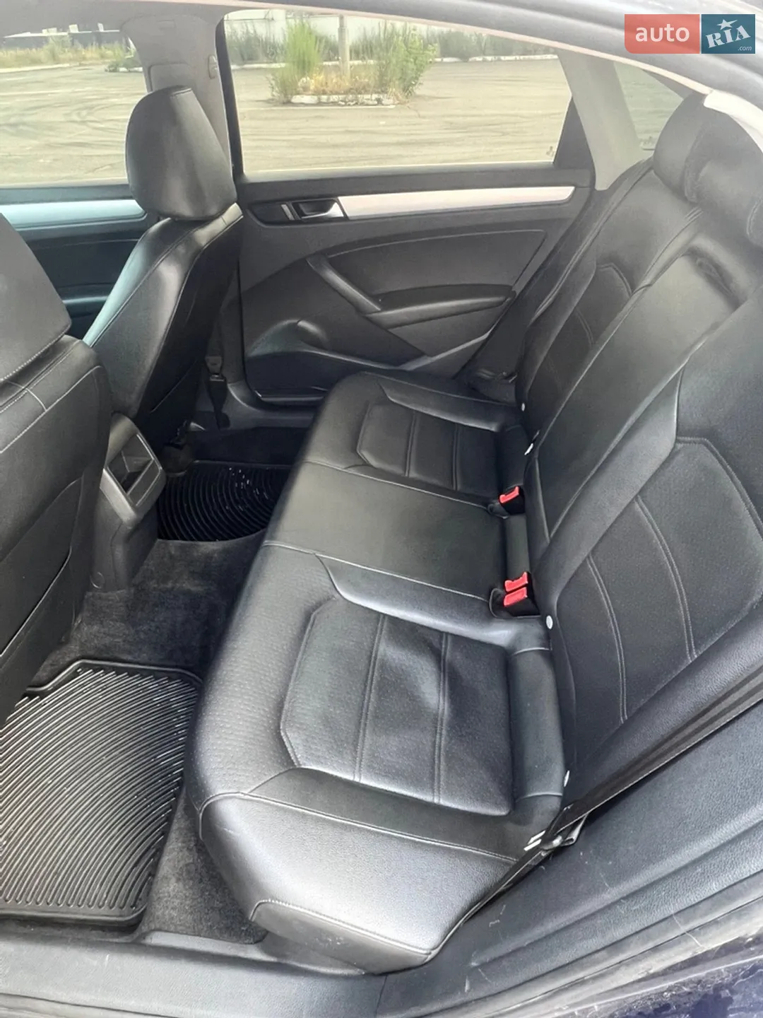 2011 Volkswagen Passat - мініатюра 12