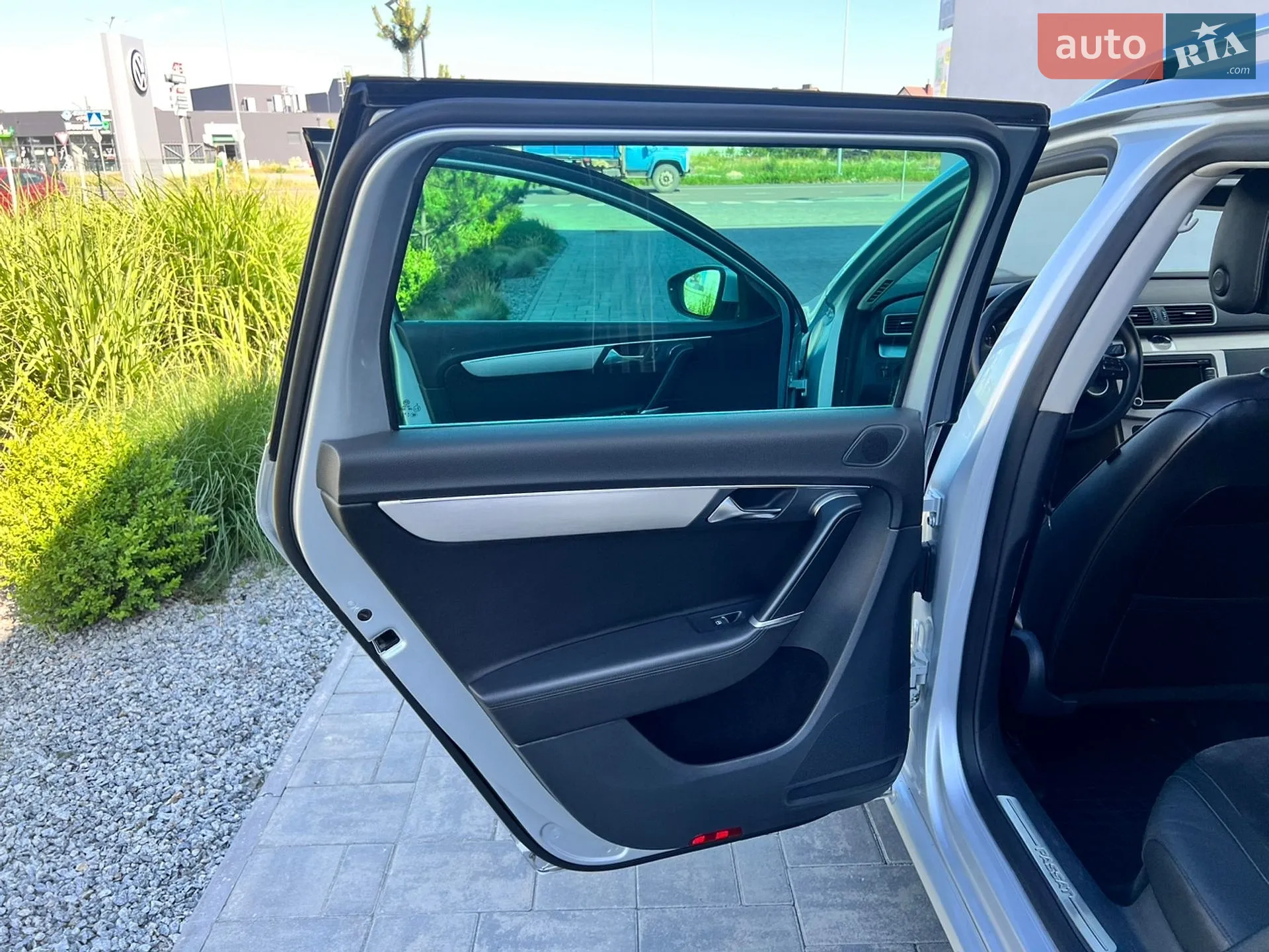 2011 Volkswagen Passat - мініатюра 11