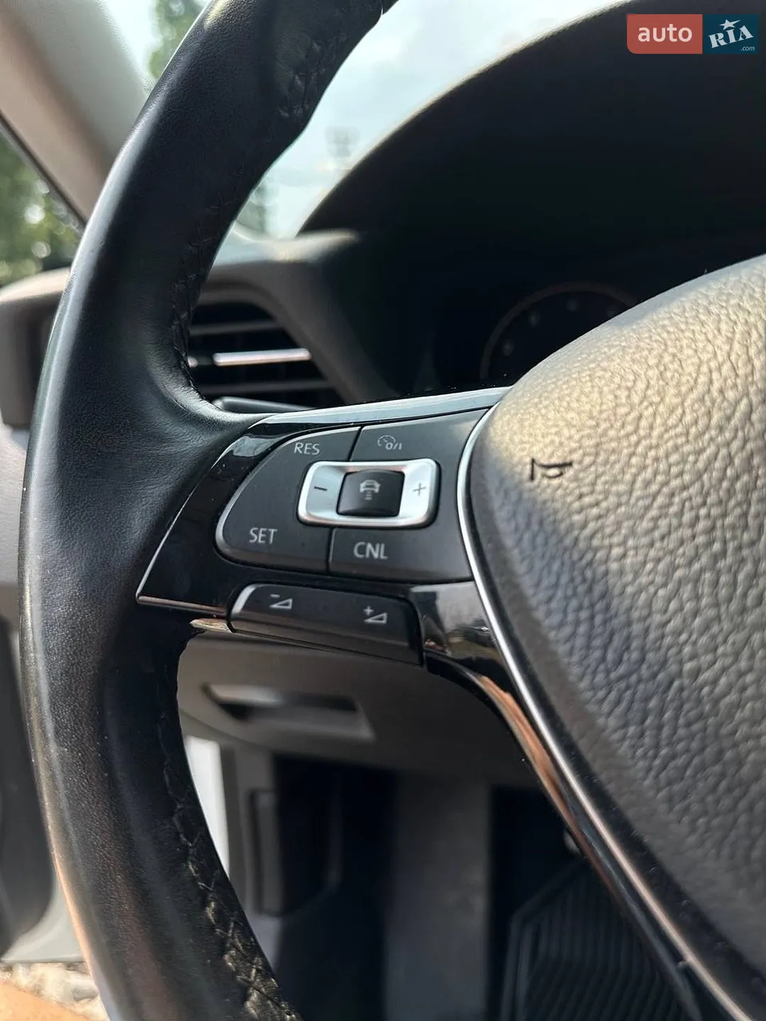 2019 Volkswagen Passat - мініатюра 12