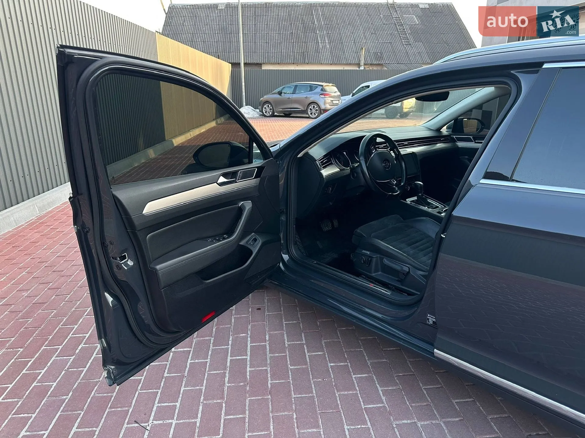 2016 Volkswagen Passat - мініатюра 38