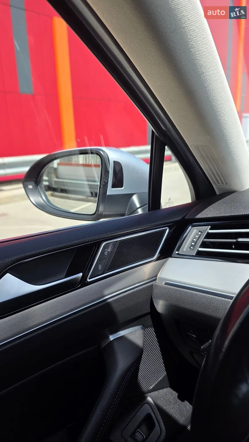 2017 Volkswagen Passat - мініатюра 16