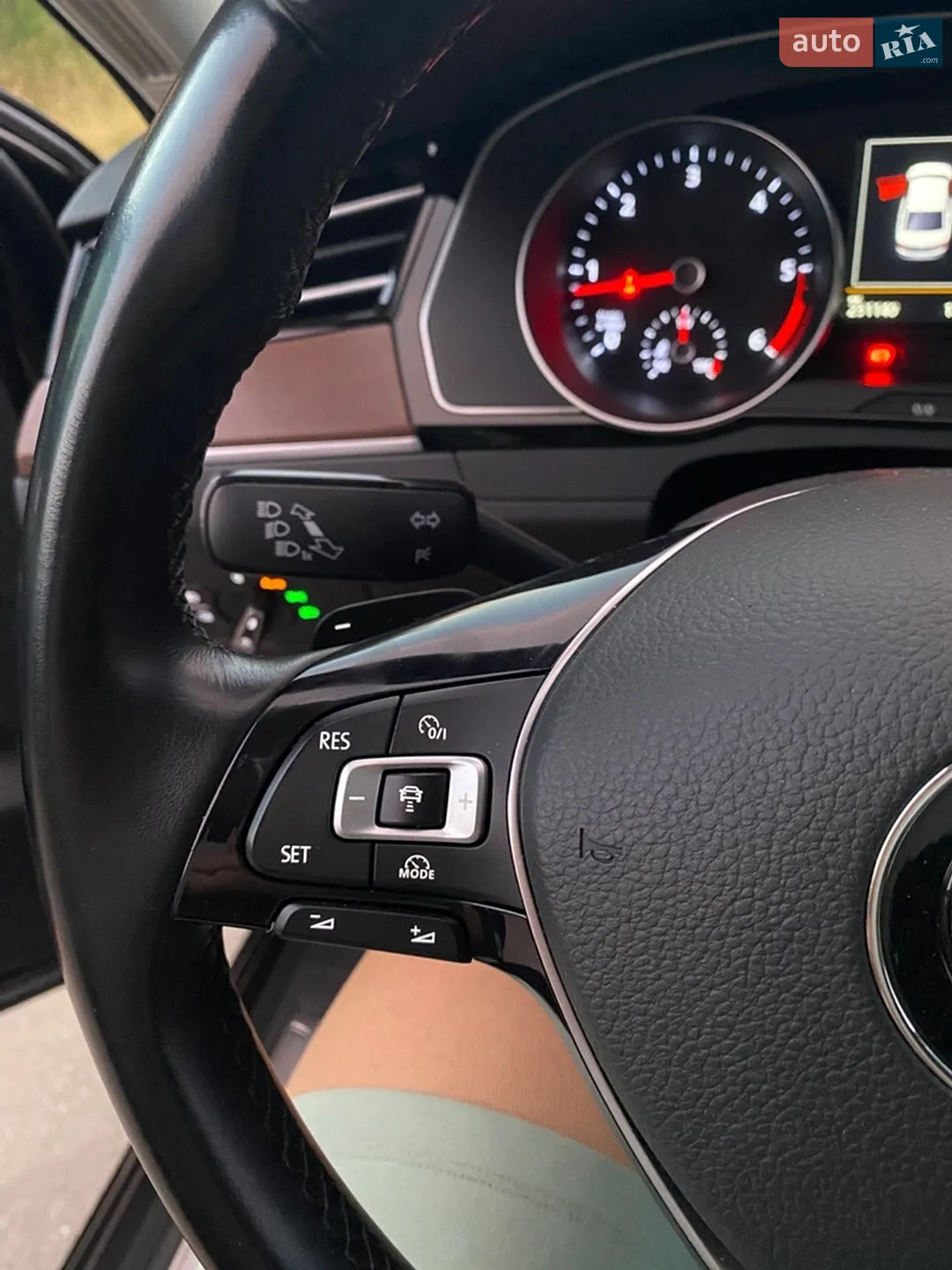 2016 Volkswagen Passat - мініатюра 16