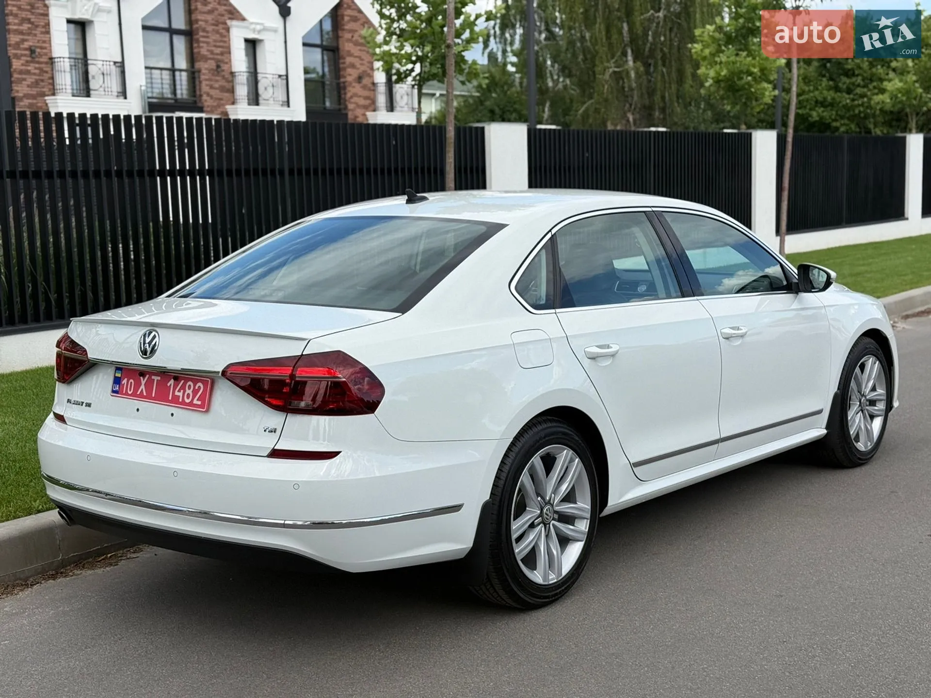2016 Volkswagen Passat - мініатюра 9
