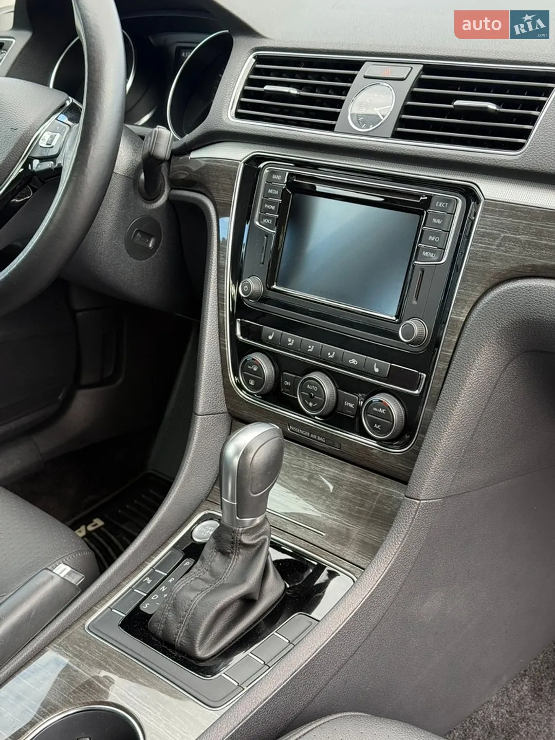 2016 Volkswagen Passat - мініатюра 20