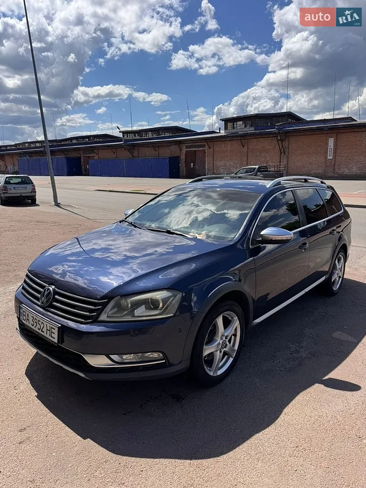 2011 Volkswagen Passat - мініатюра 22