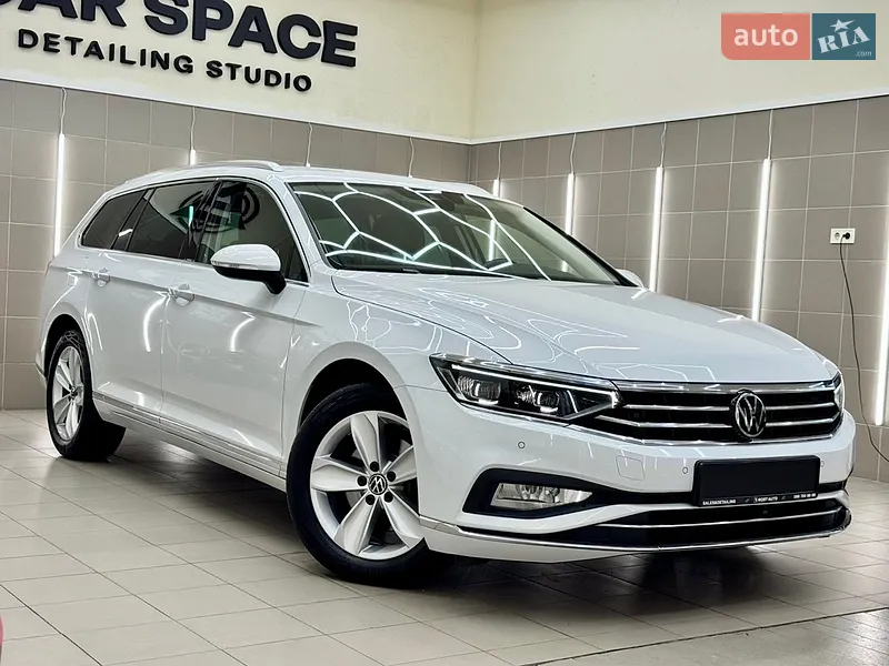 Volkswagen Passat 2022