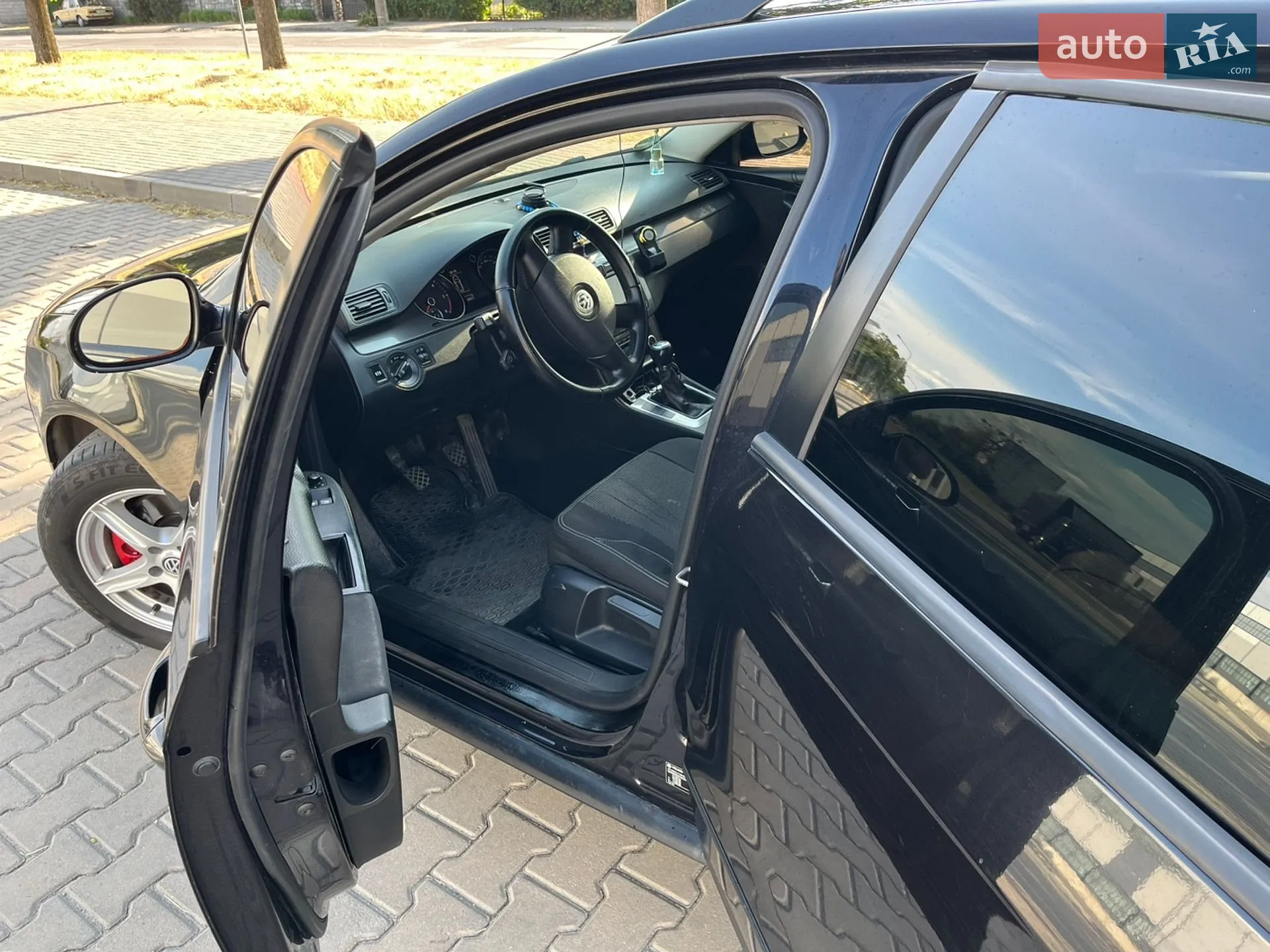 2010 Volkswagen Passat - мініатюра 8