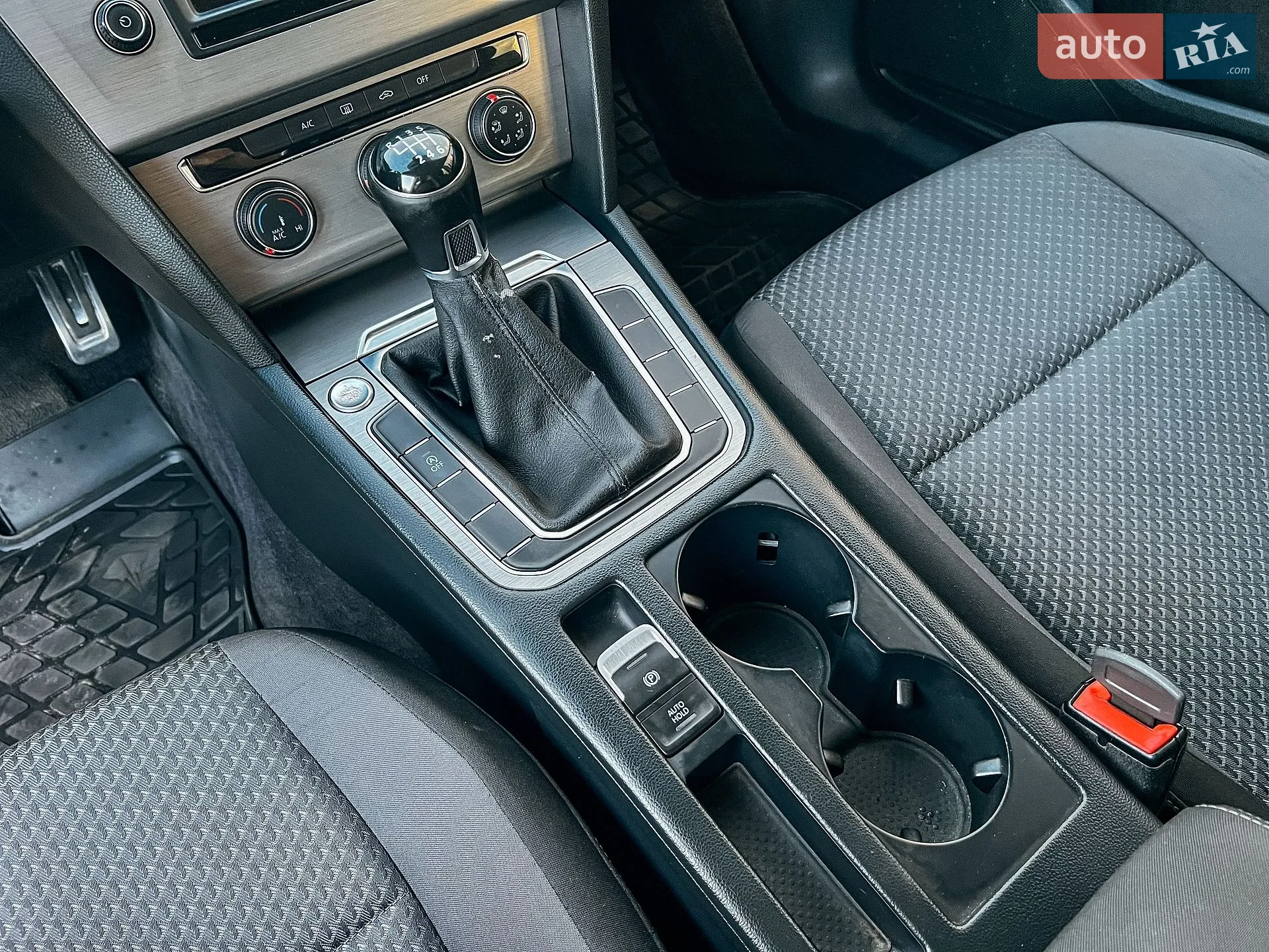 2015 Volkswagen Passat - мініатюра 21