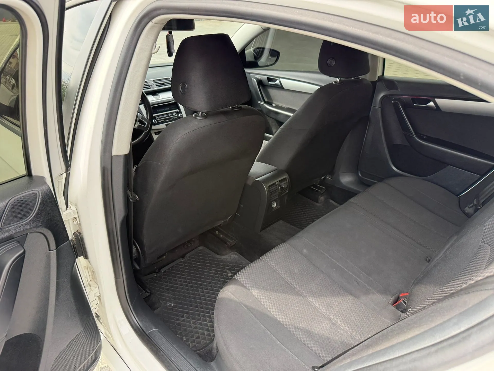 2013 Volkswagen Passat - мініатюра 15