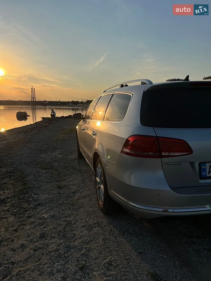 2010 Volkswagen Passat - мініатюра 29