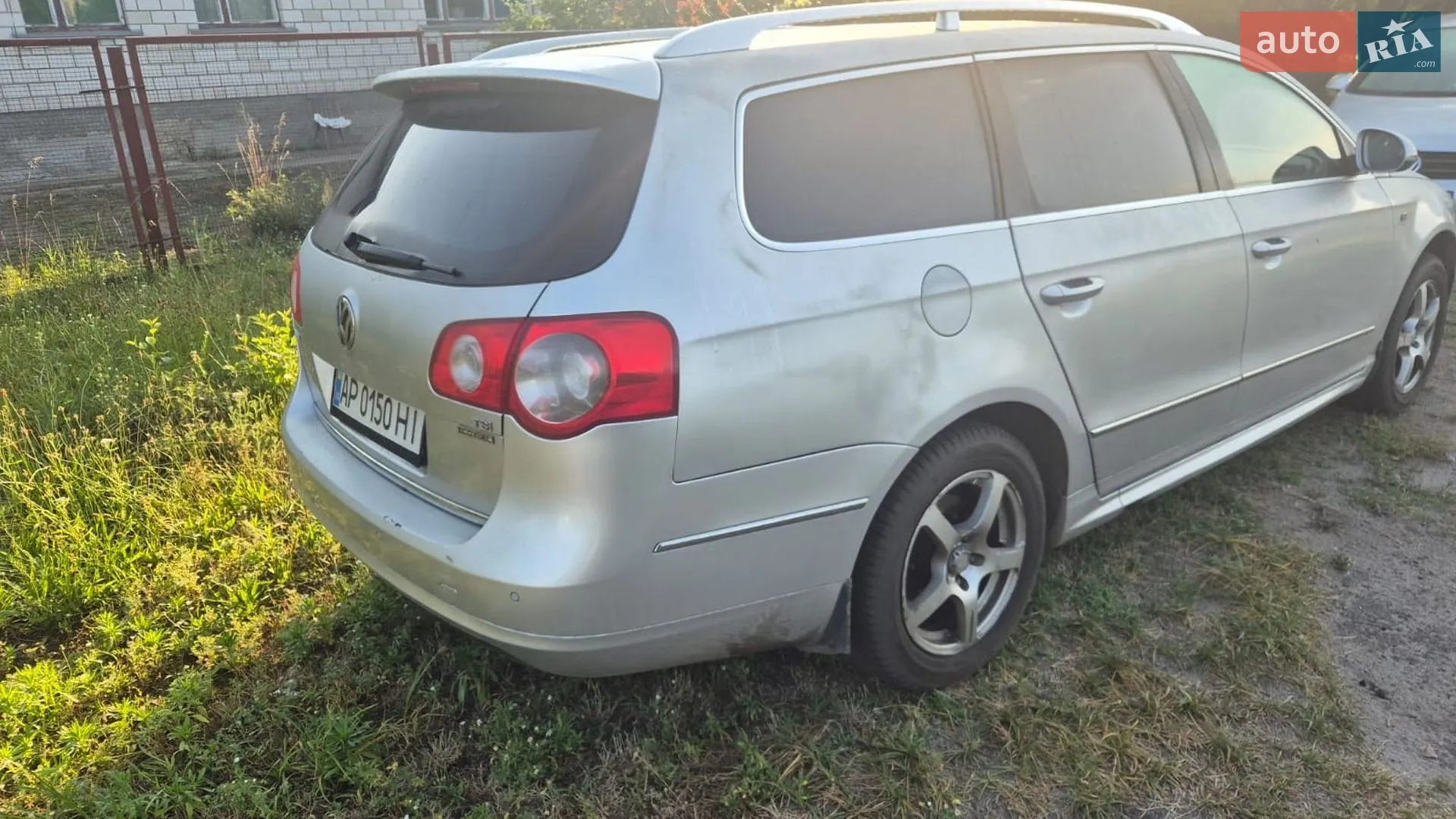 2010 Volkswagen Passat - мініатюра 4