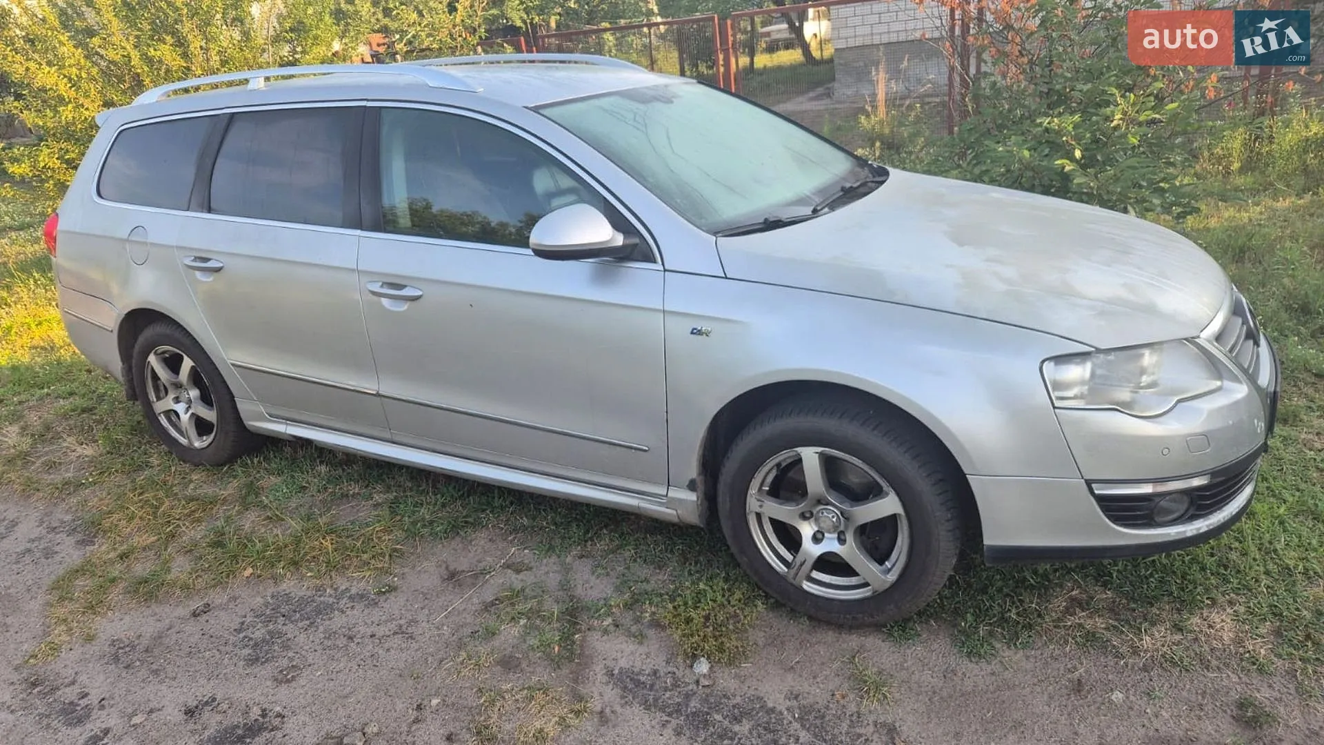 2010 Volkswagen Passat - мініатюра 3