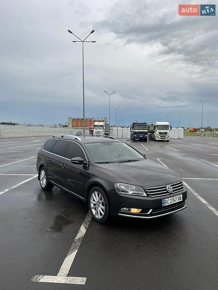 2010 Volkswagen Passat - мініатюра 18