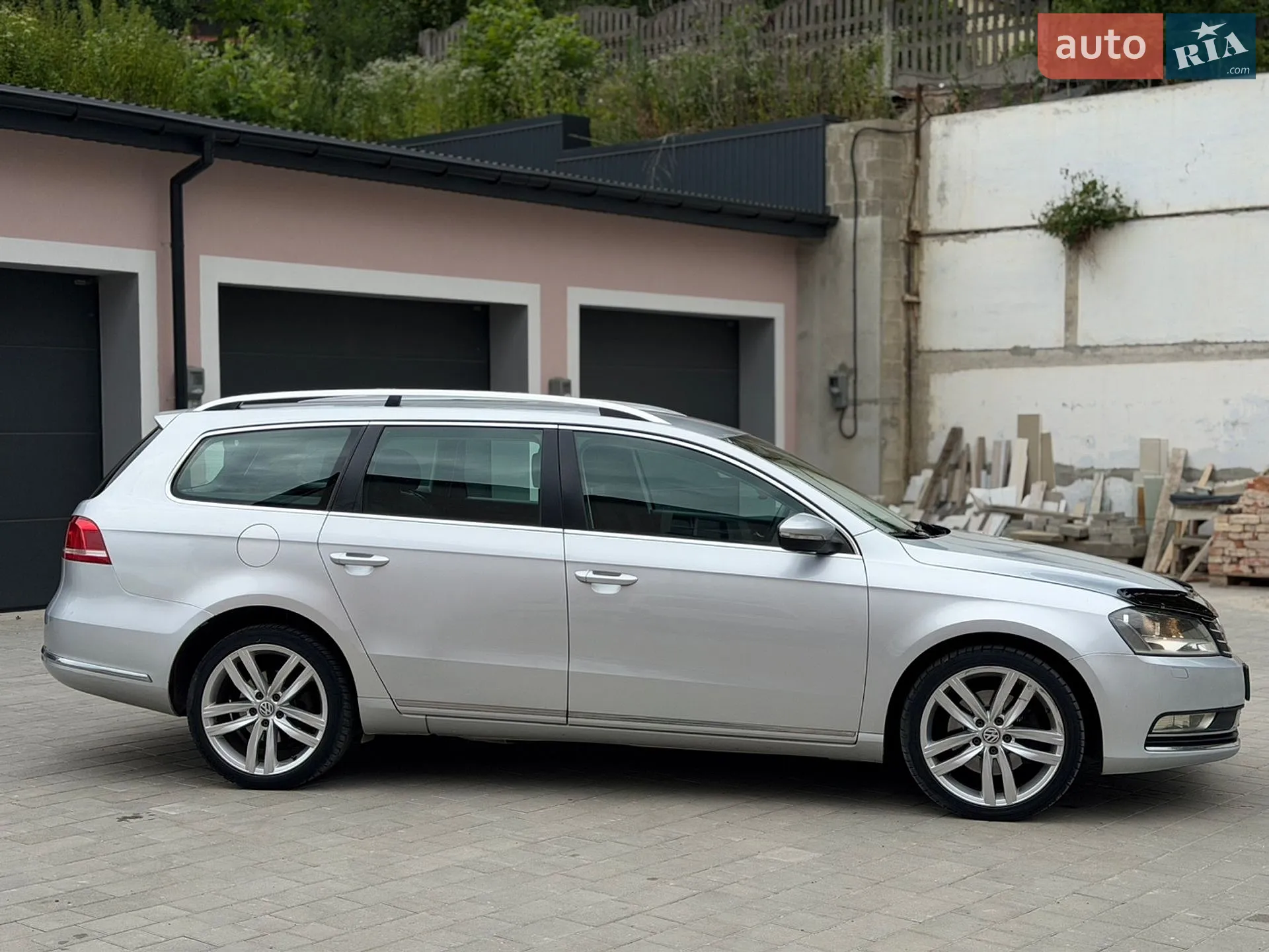 2010 Volkswagen Passat - мініатюра 3